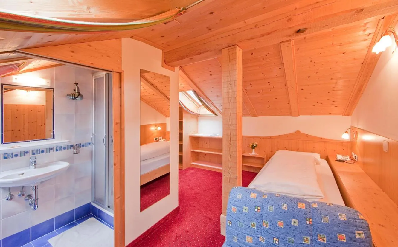 Bed in Hotel Rainegg