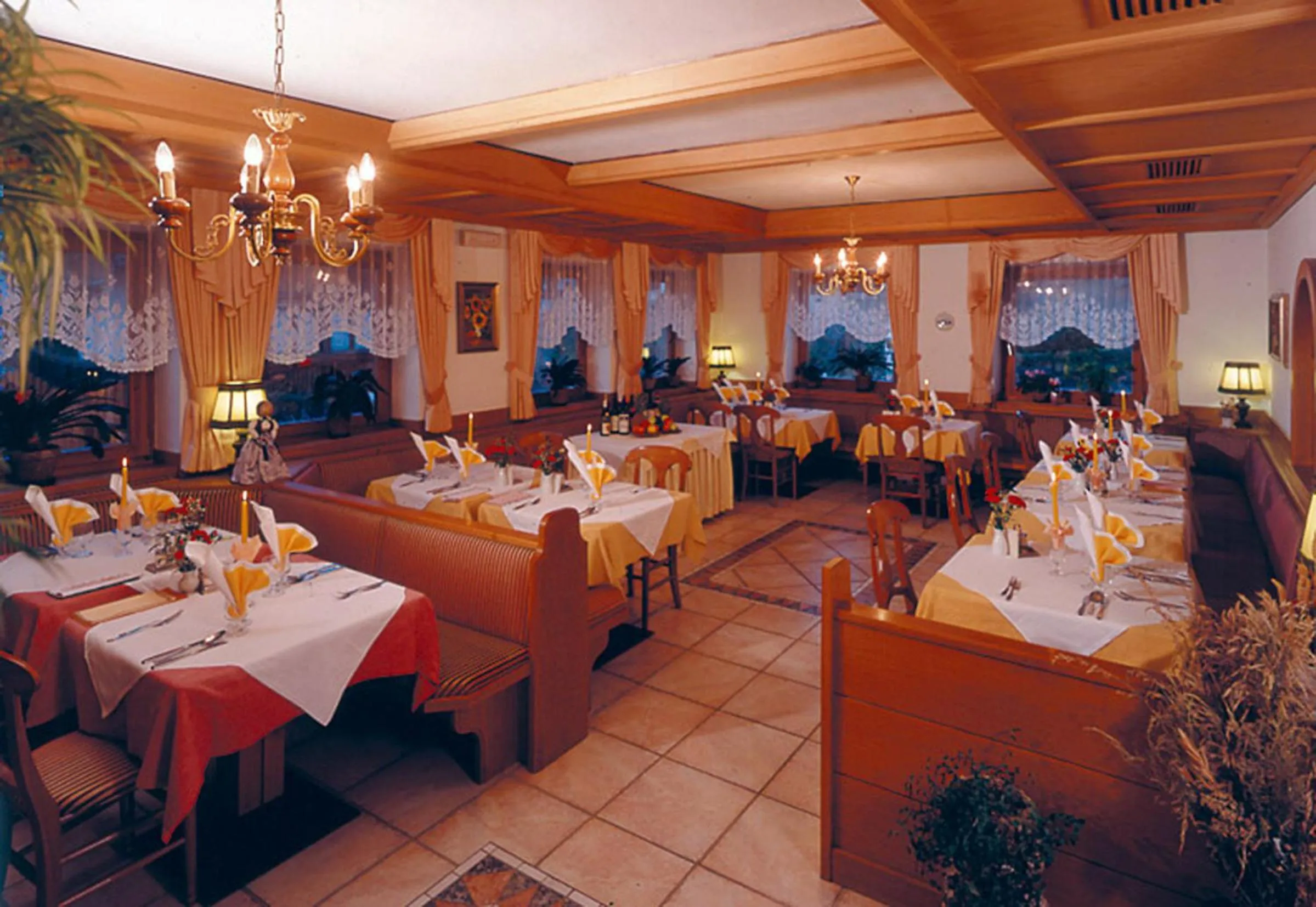 Restaurant/places to eat in Hotel Rainegg
