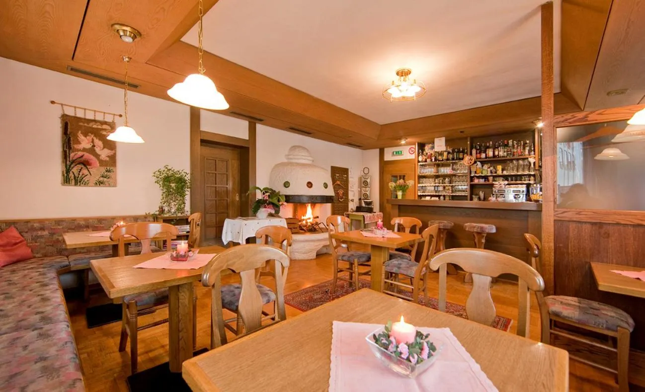 Restaurant/places to eat in Hotel Rainegg