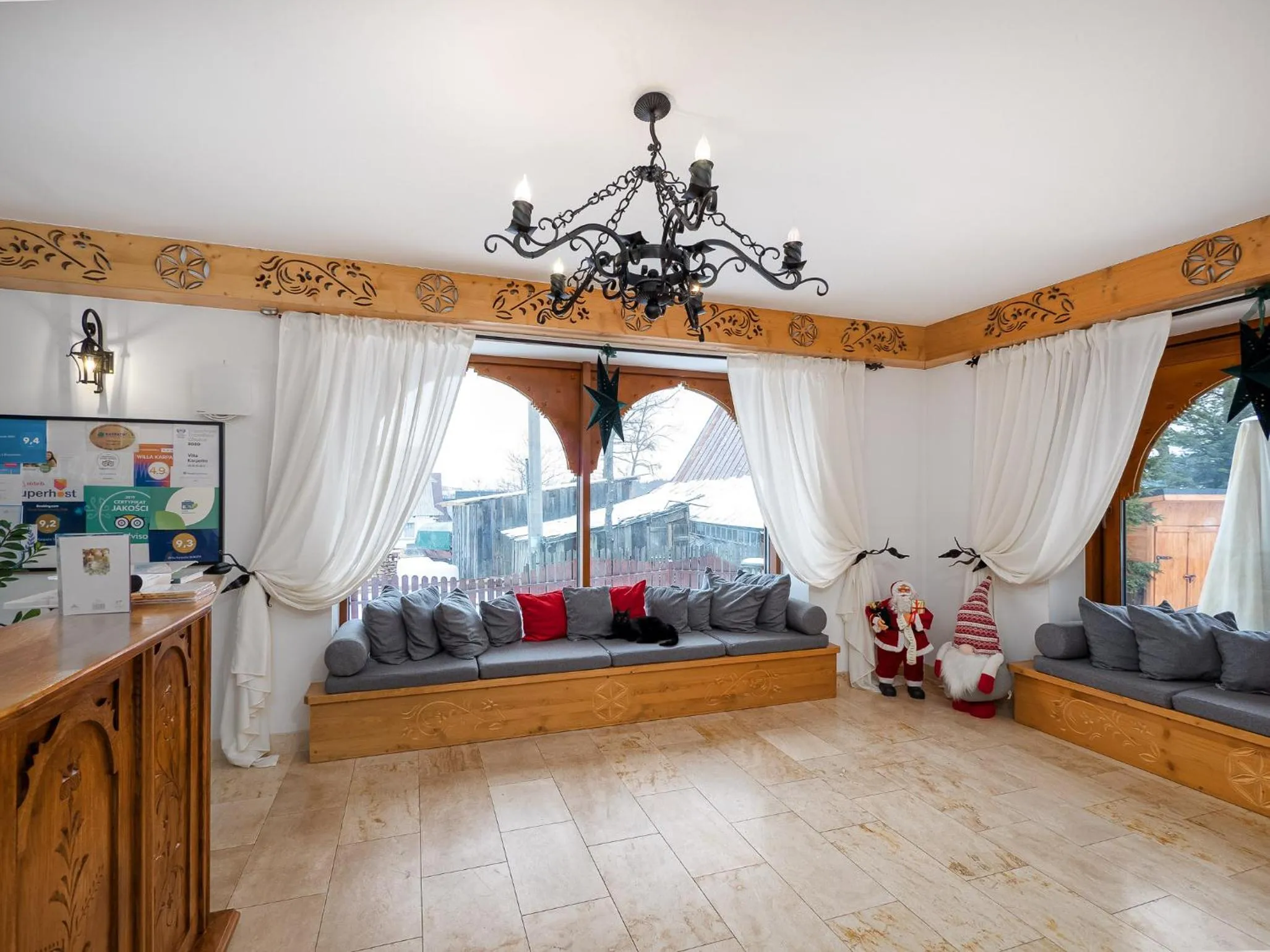 Lobby or reception in ECO Willa Grand Karpatia Ski&Wellness