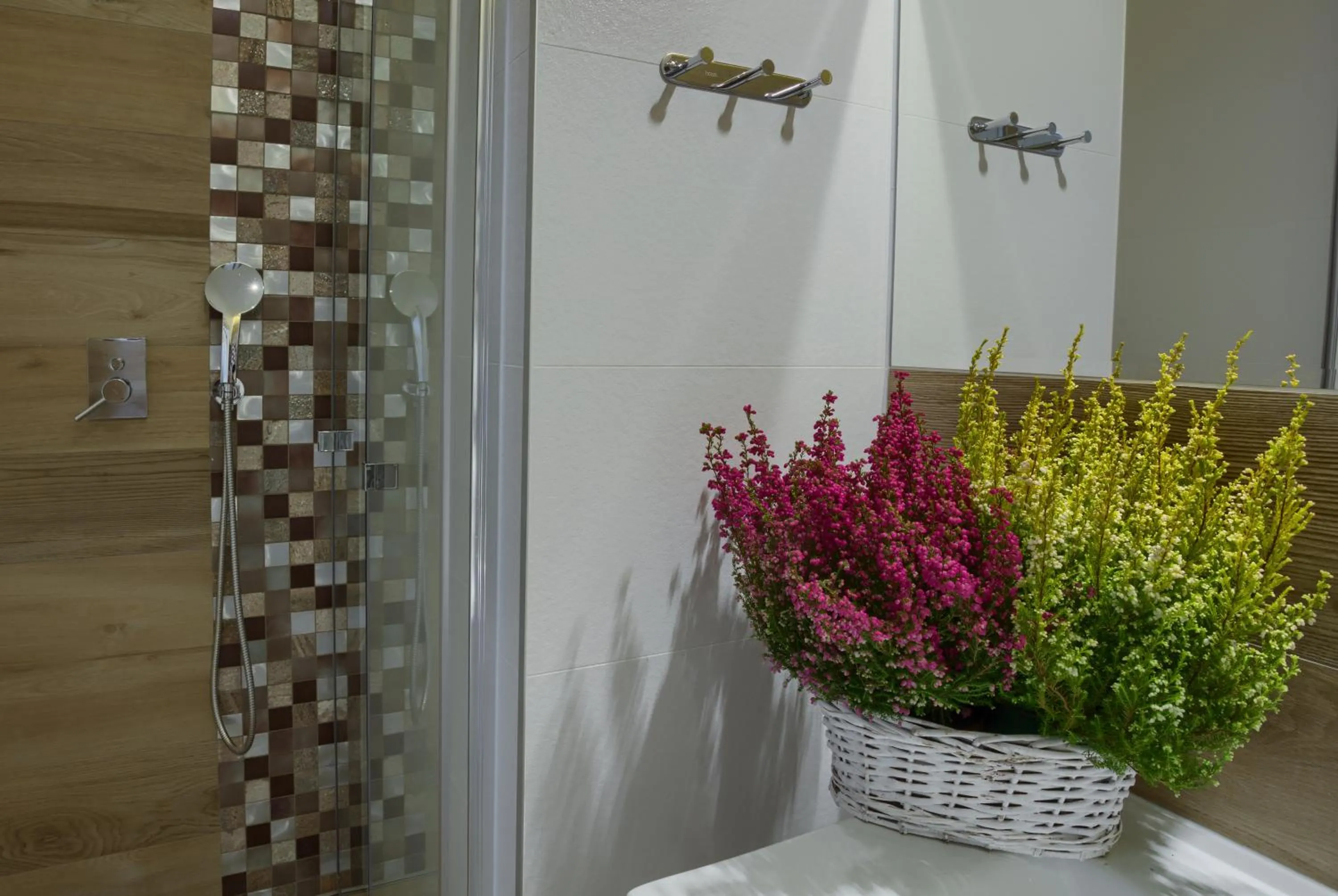 Shower in ECO Willa Grand Karpatia Ski&Wellness