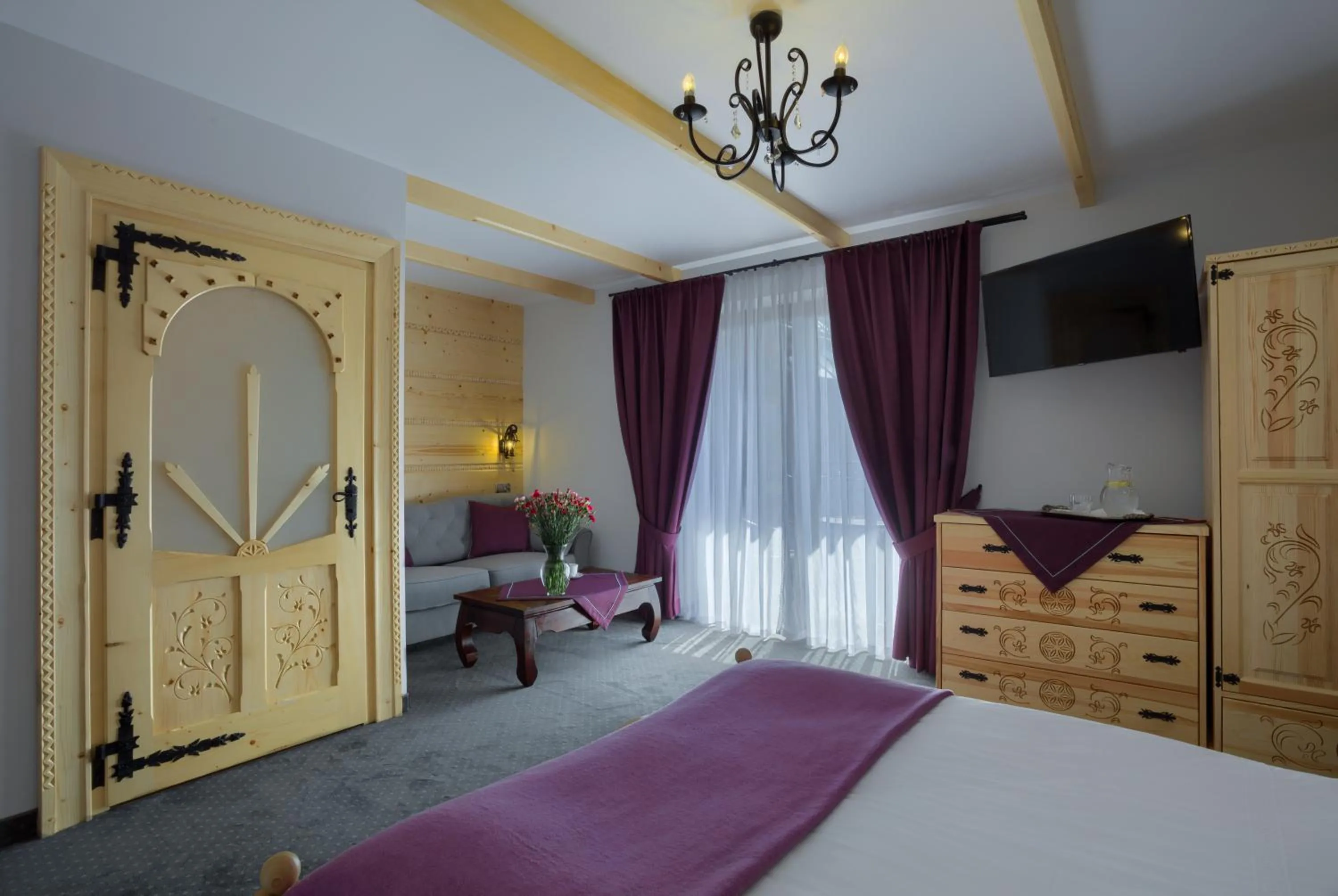 Bathroom, Bed in ECO Willa Grand Karpatia Ski&Wellness