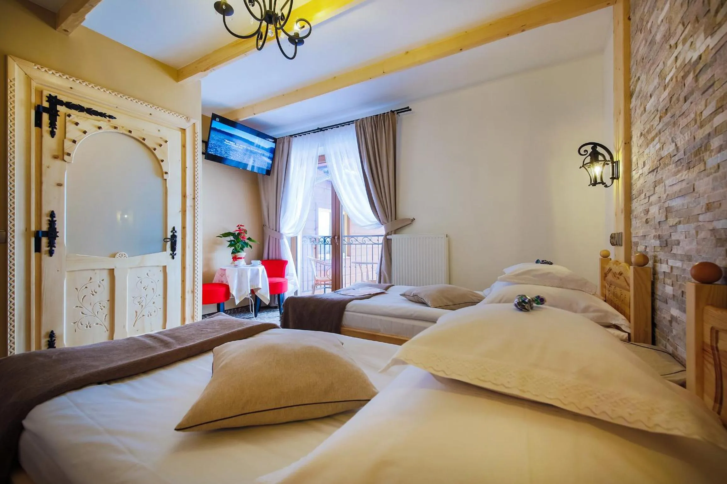 Photo of the whole room, Bed in ECO Willa Grand Karpatia Ski&Wellness