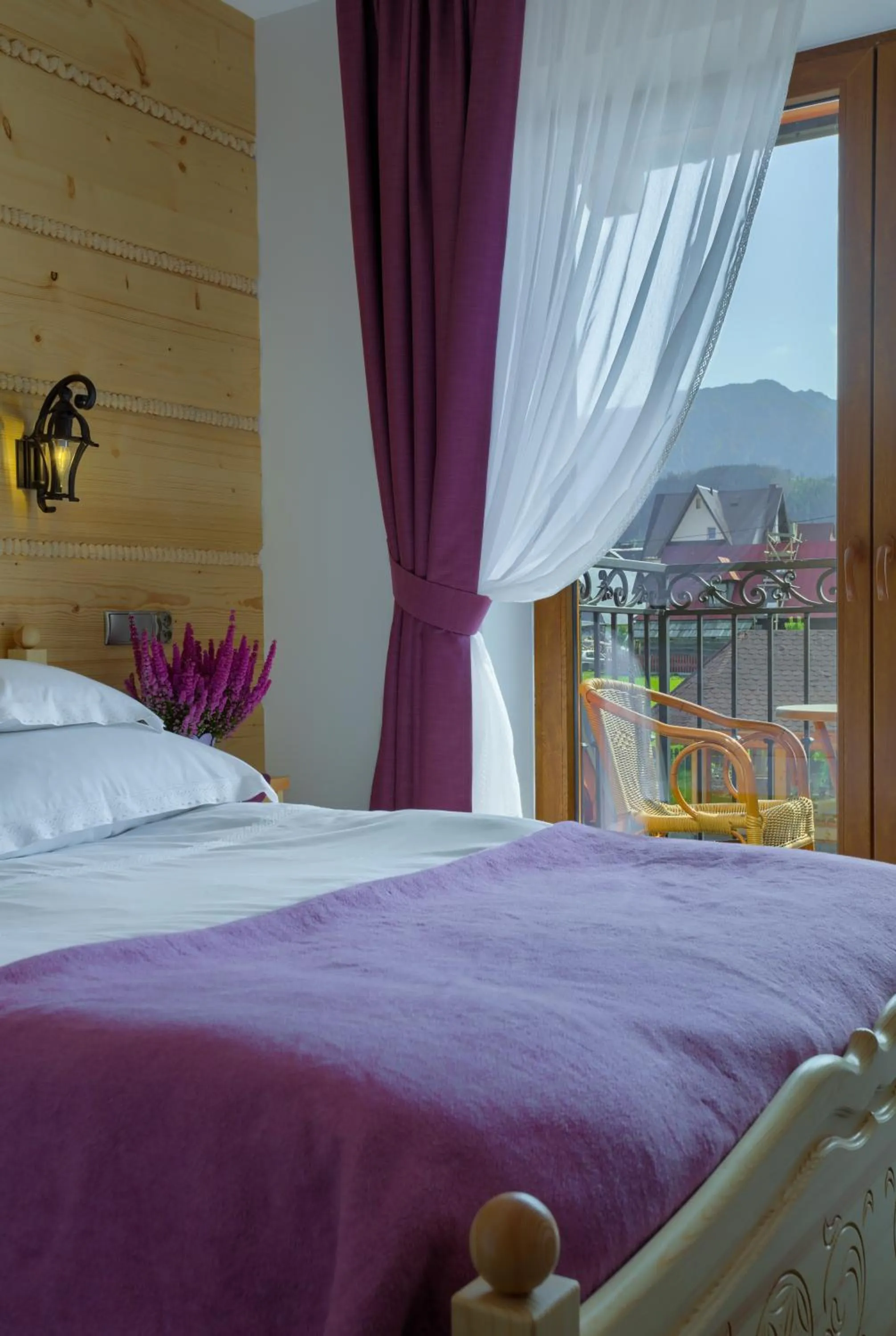 Balcony/Terrace, Bed in ECO Willa Grand Karpatia Ski&Wellness