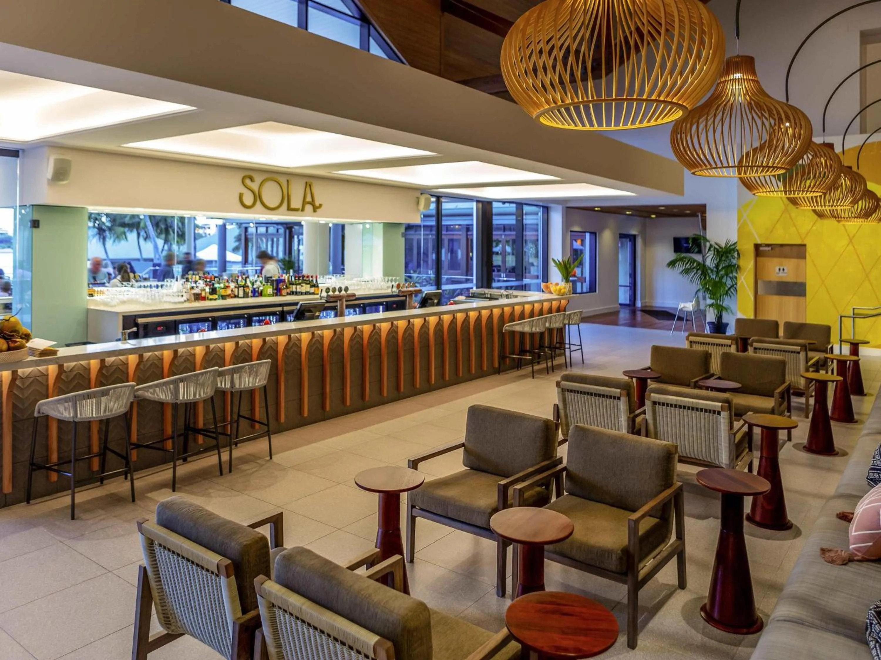 Restaurant/places to eat in Novotel Sunshine Coast Resort