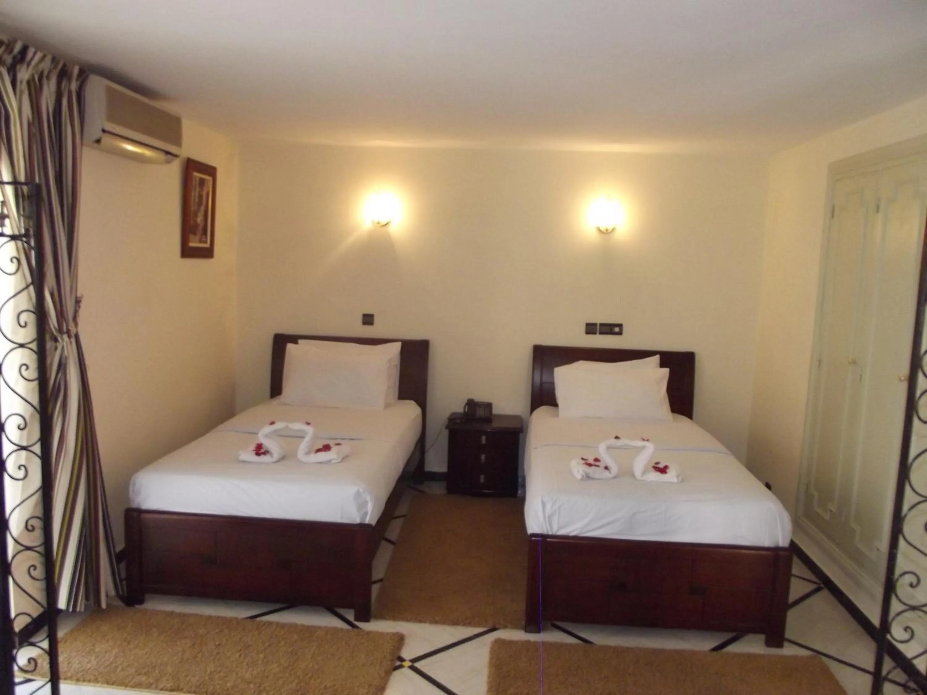 Bed in Hotel Al Kabir