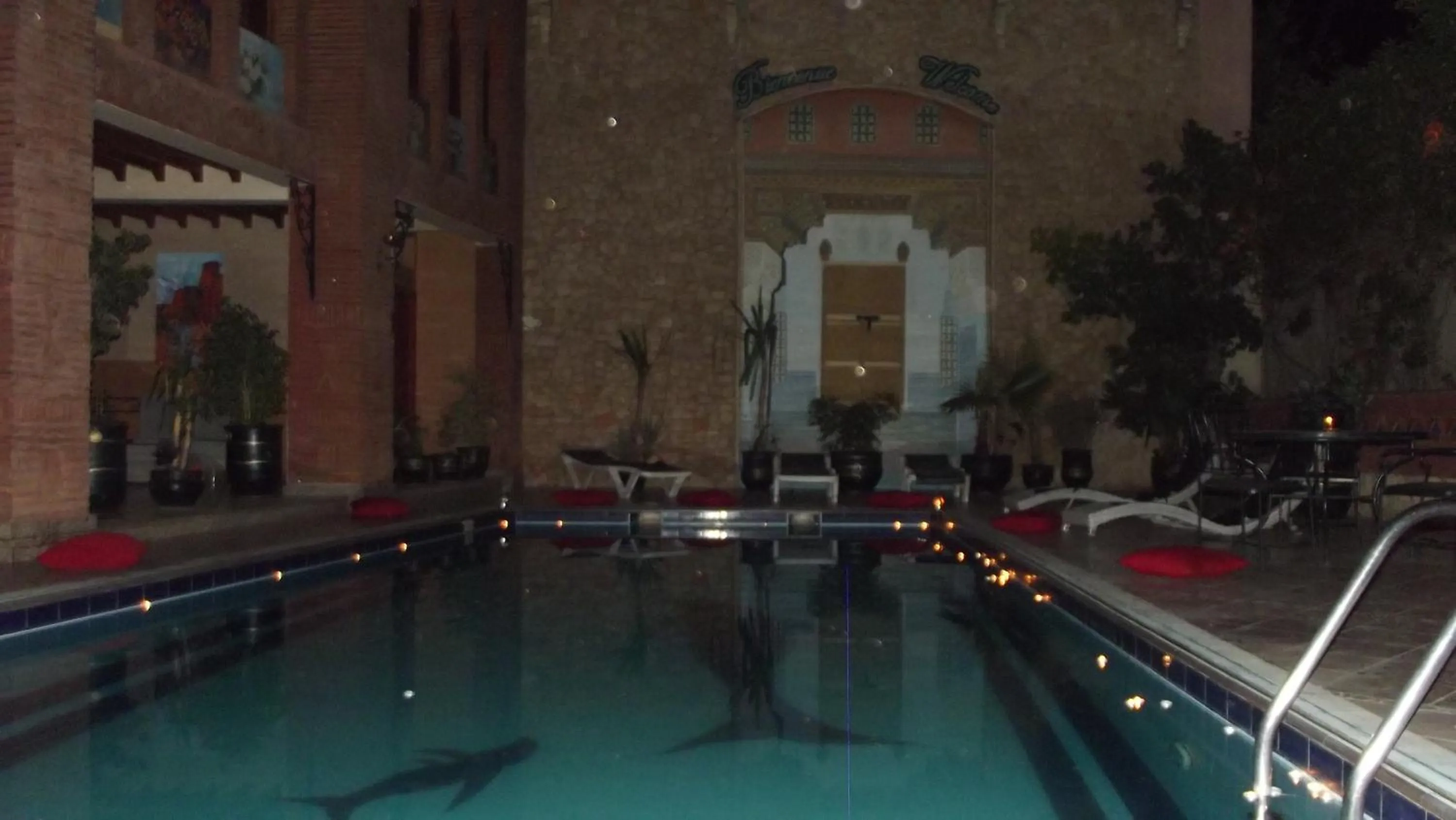 Swimming pool in Hotel Al Kabir