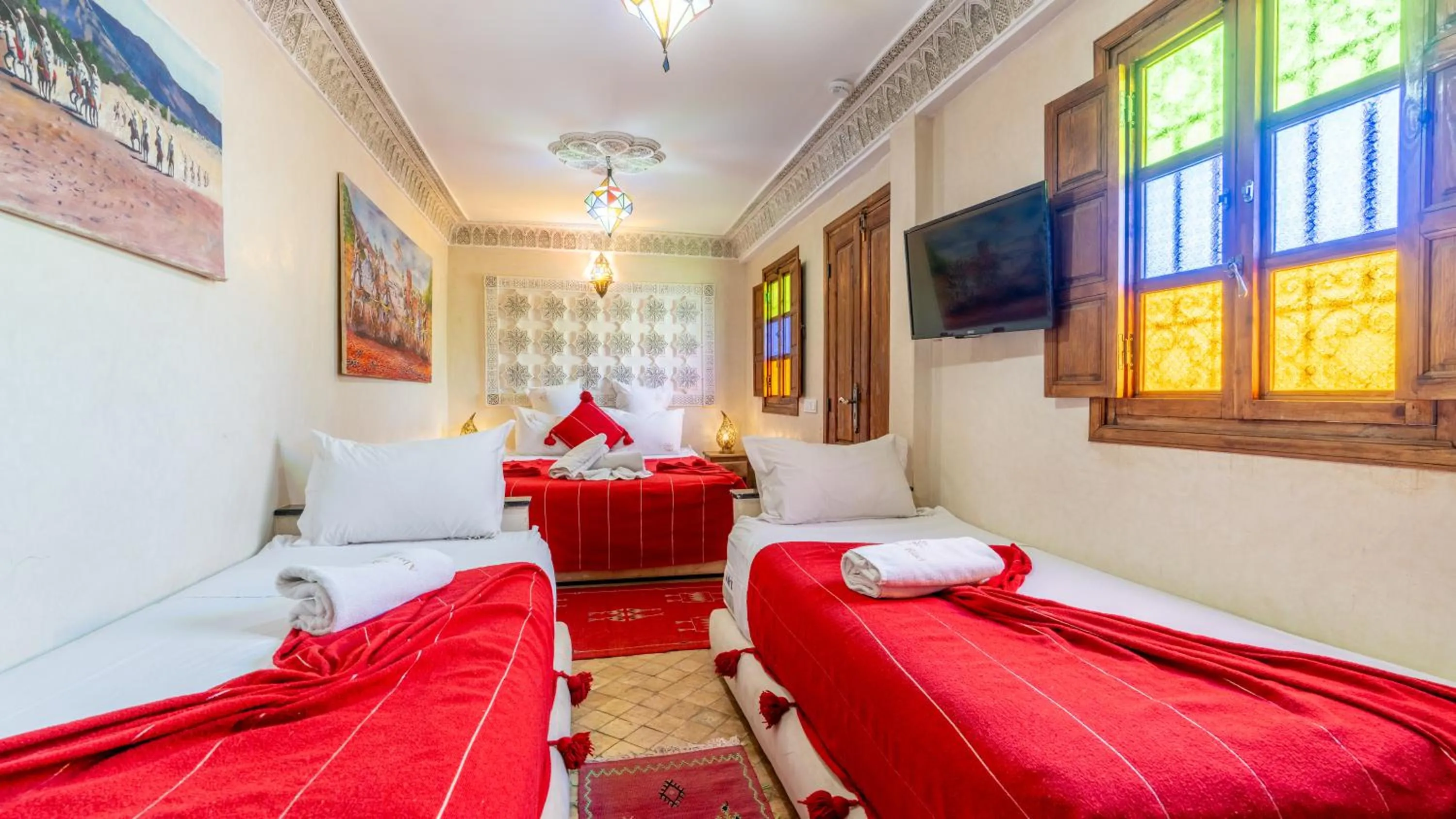 TV and multimedia, Bed in Riad Abaka hotel & boutique