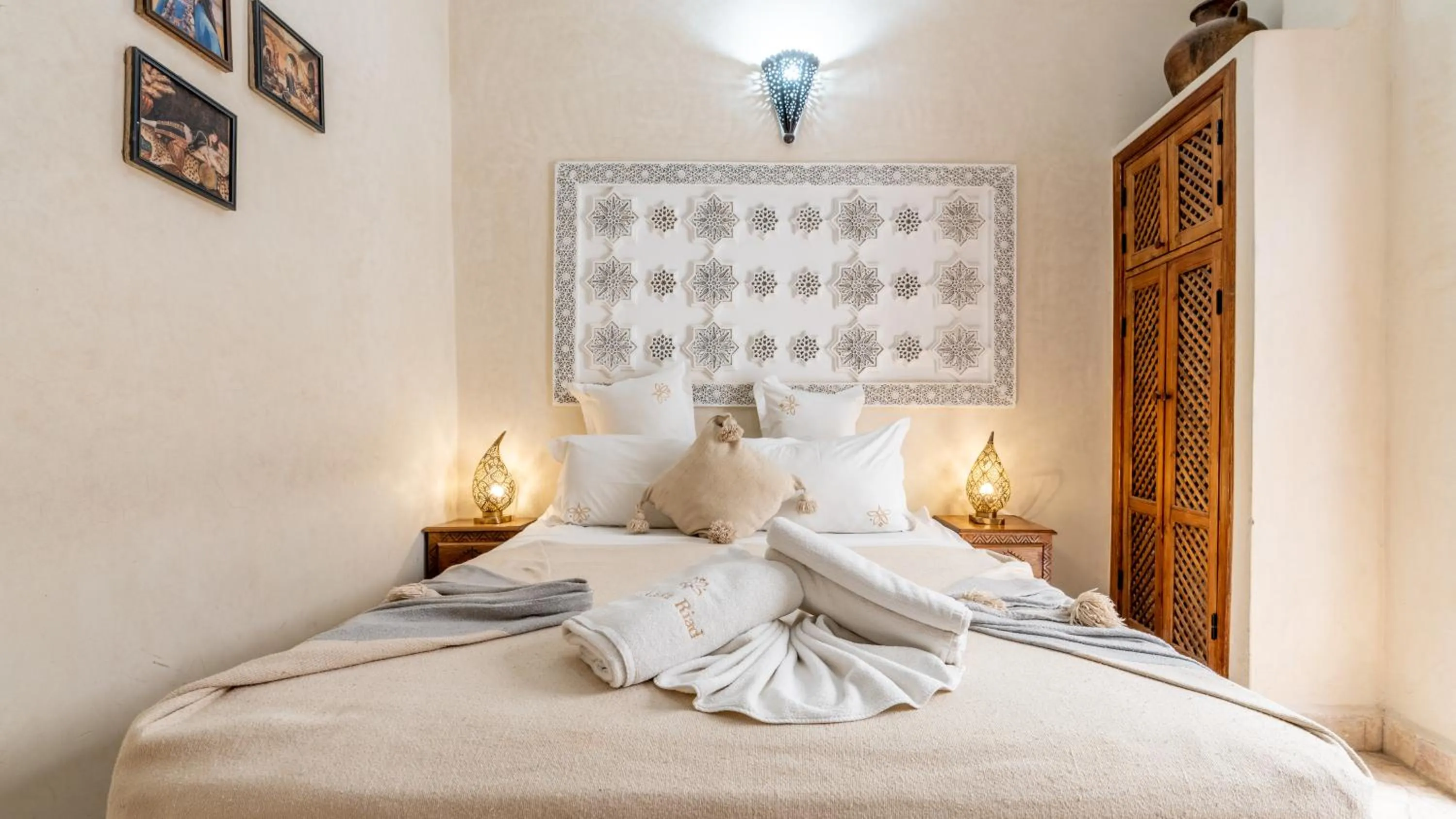 Bed in Riad Abaka hotel & boutique