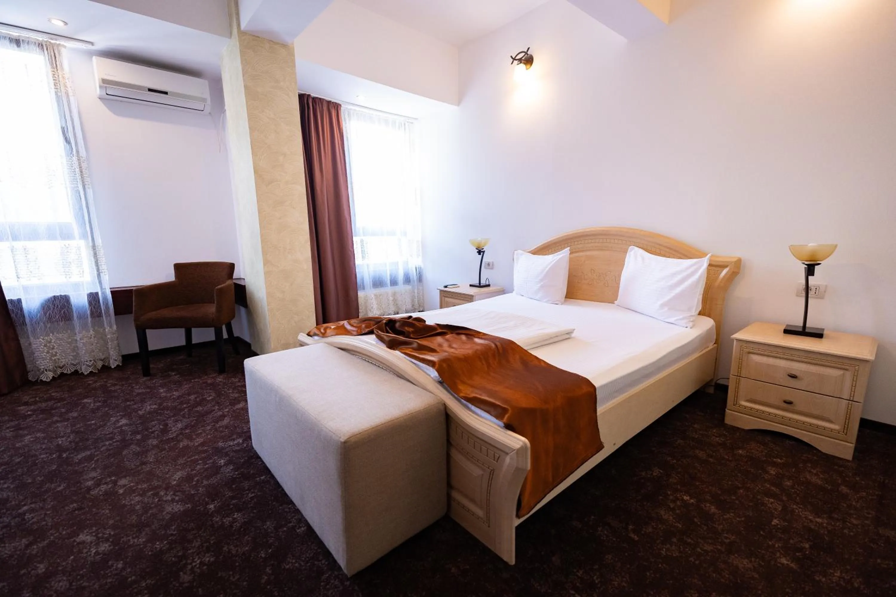 Bedroom, Bed in Hotel Restaurant Imperial