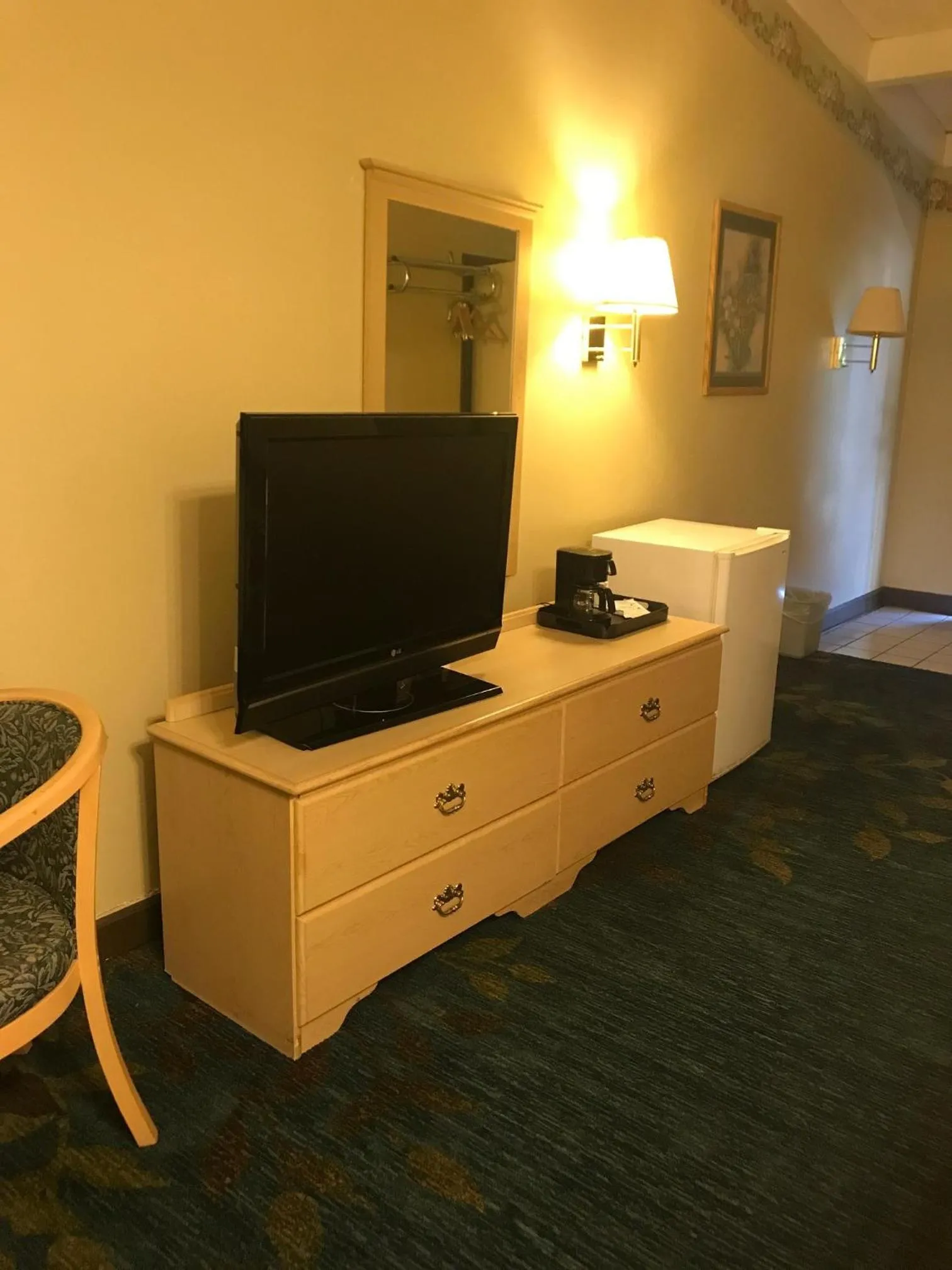 Property building in Red Carpet Inn