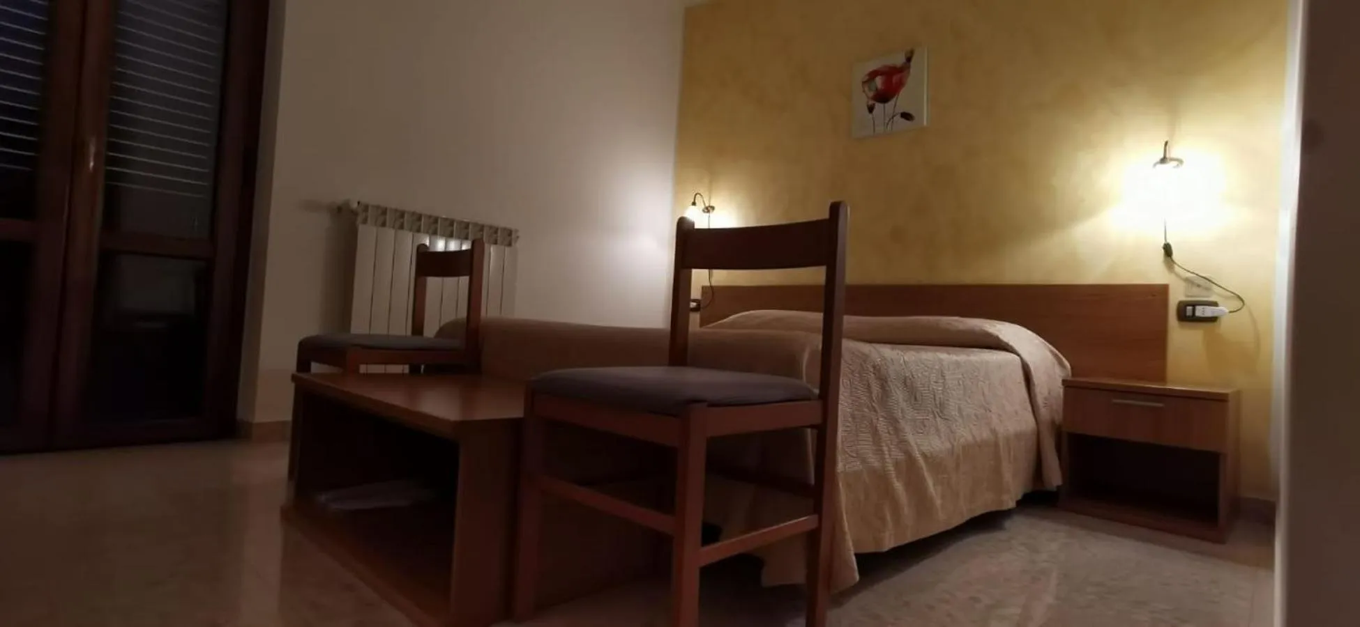 Balcony/Terrace, Bed in Hotel Edelweiss