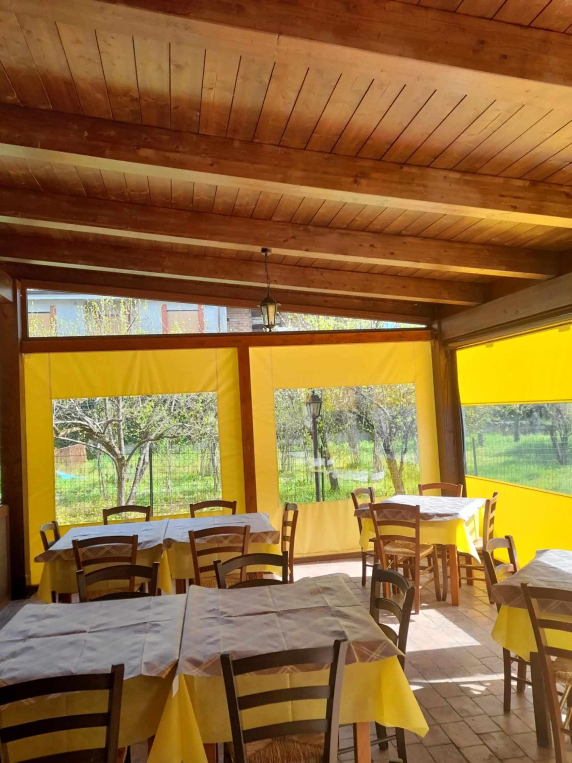 Restaurant/places to eat in Hotel Edelweiss