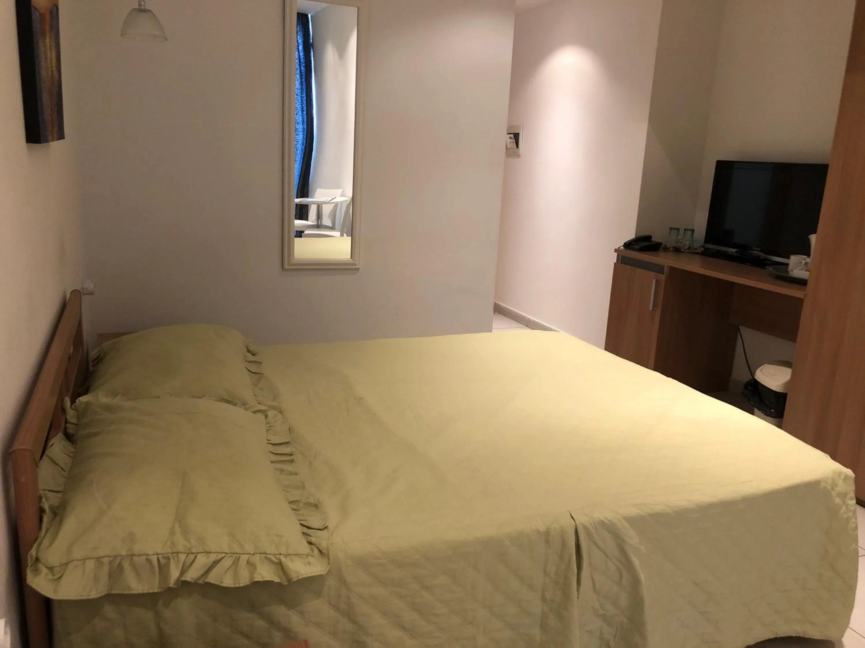 Bed in Harbour Lodge