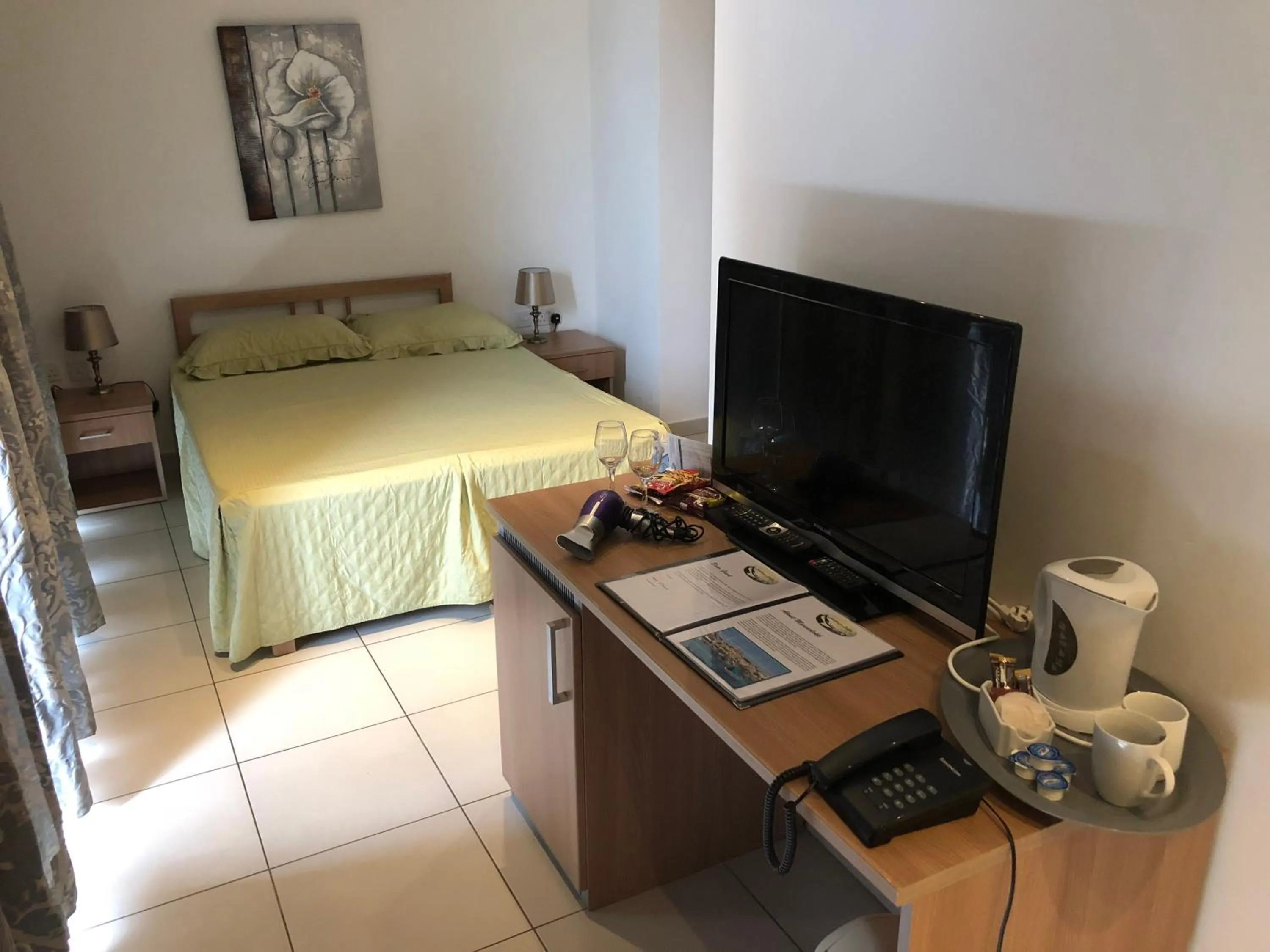 Bed in Harbour Lodge