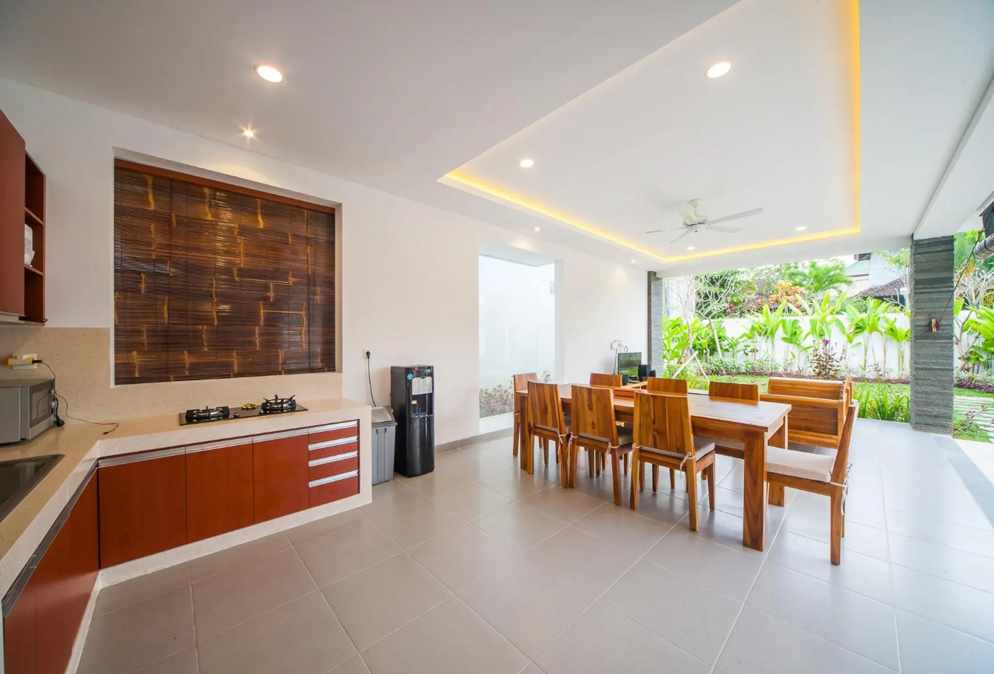Kitchen or kitchenette in Villa Ubud Hill