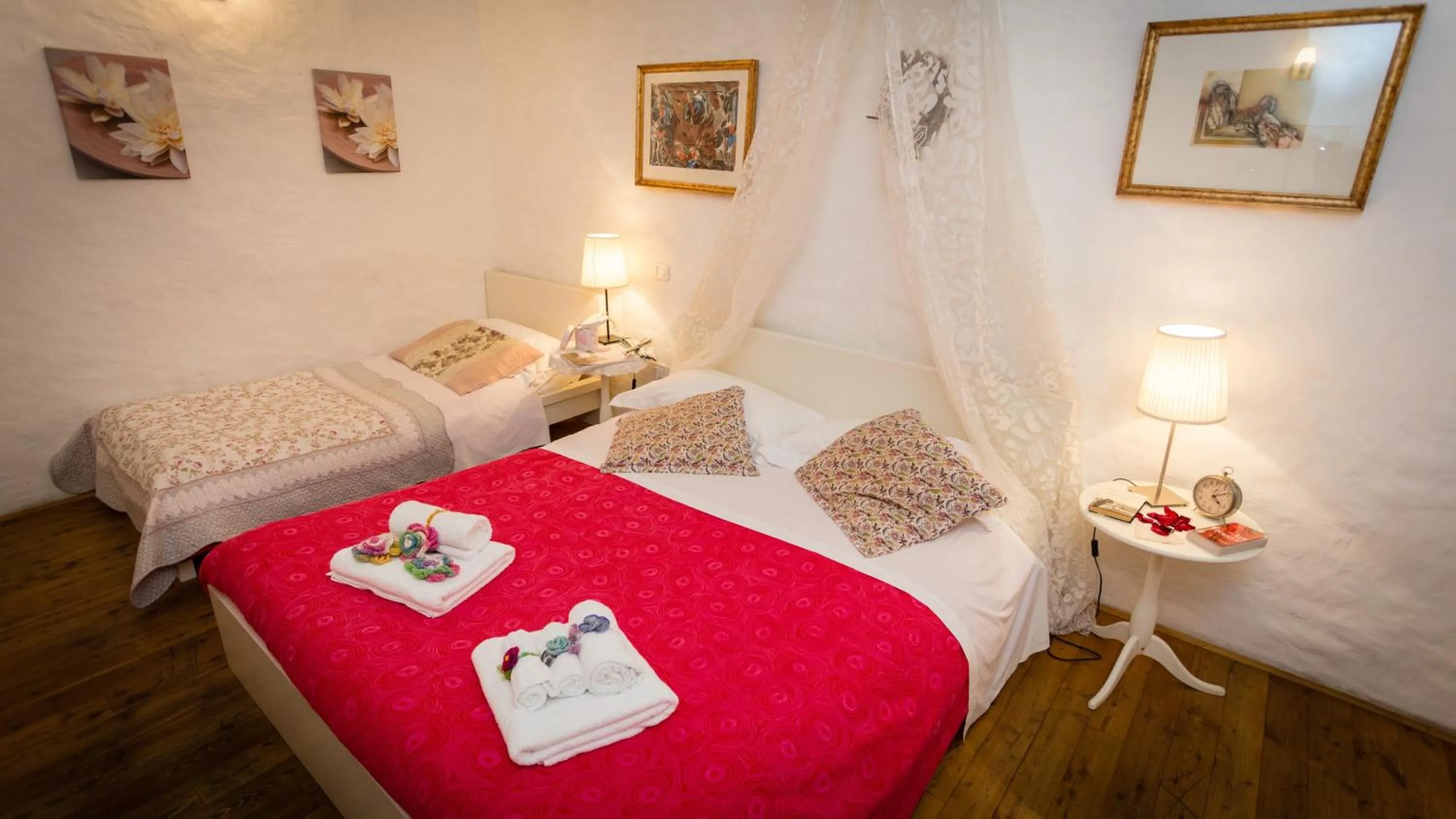 Bedroom, Bed in Antiche Mura