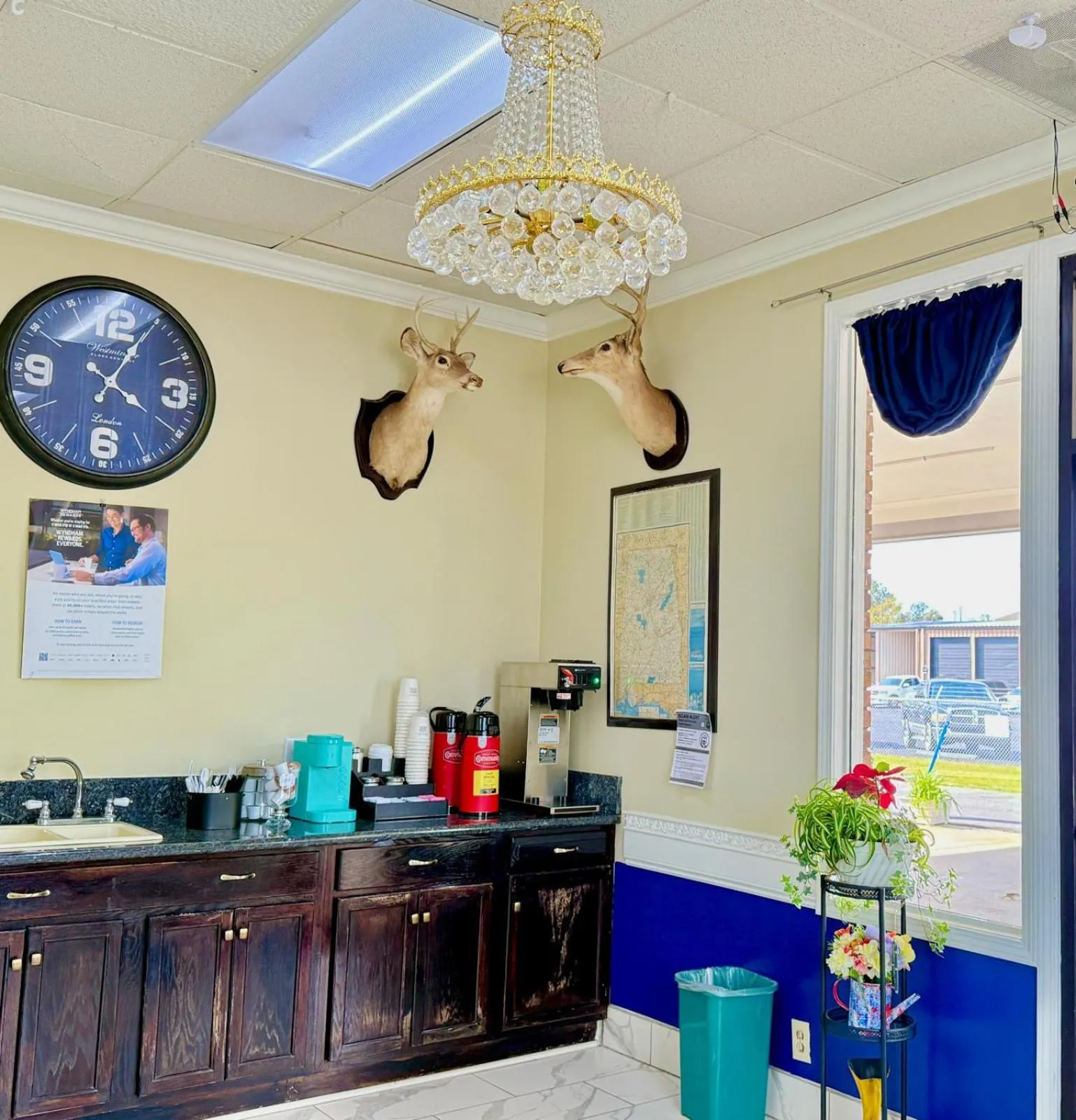 Coffee/tea facilities in Travelodge by Wyndham-Thomasville AL