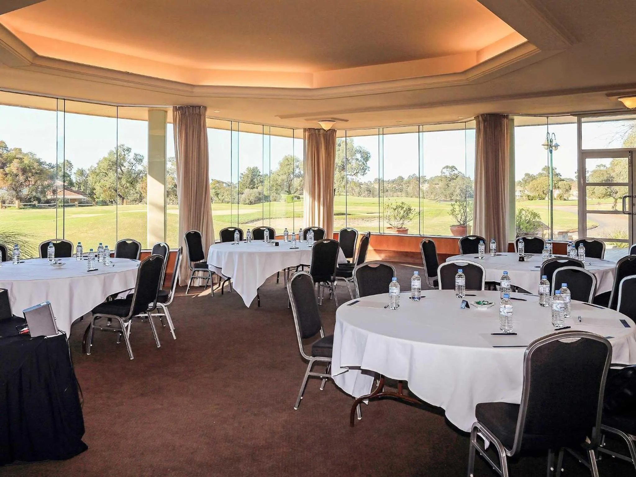 Meeting/conference room in Novotel Vines Resort Swan Valley
