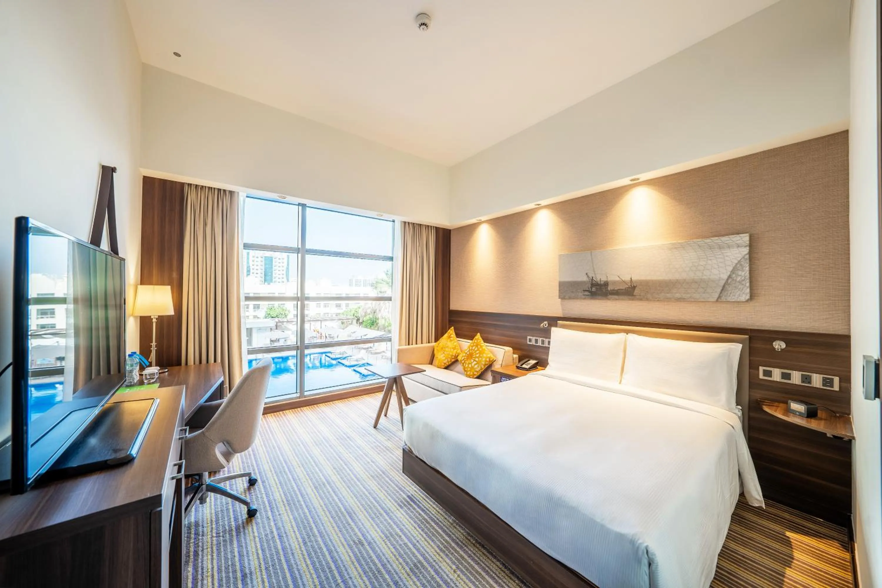 Property building, Bed in Hampton By Hilton Dubai Airport