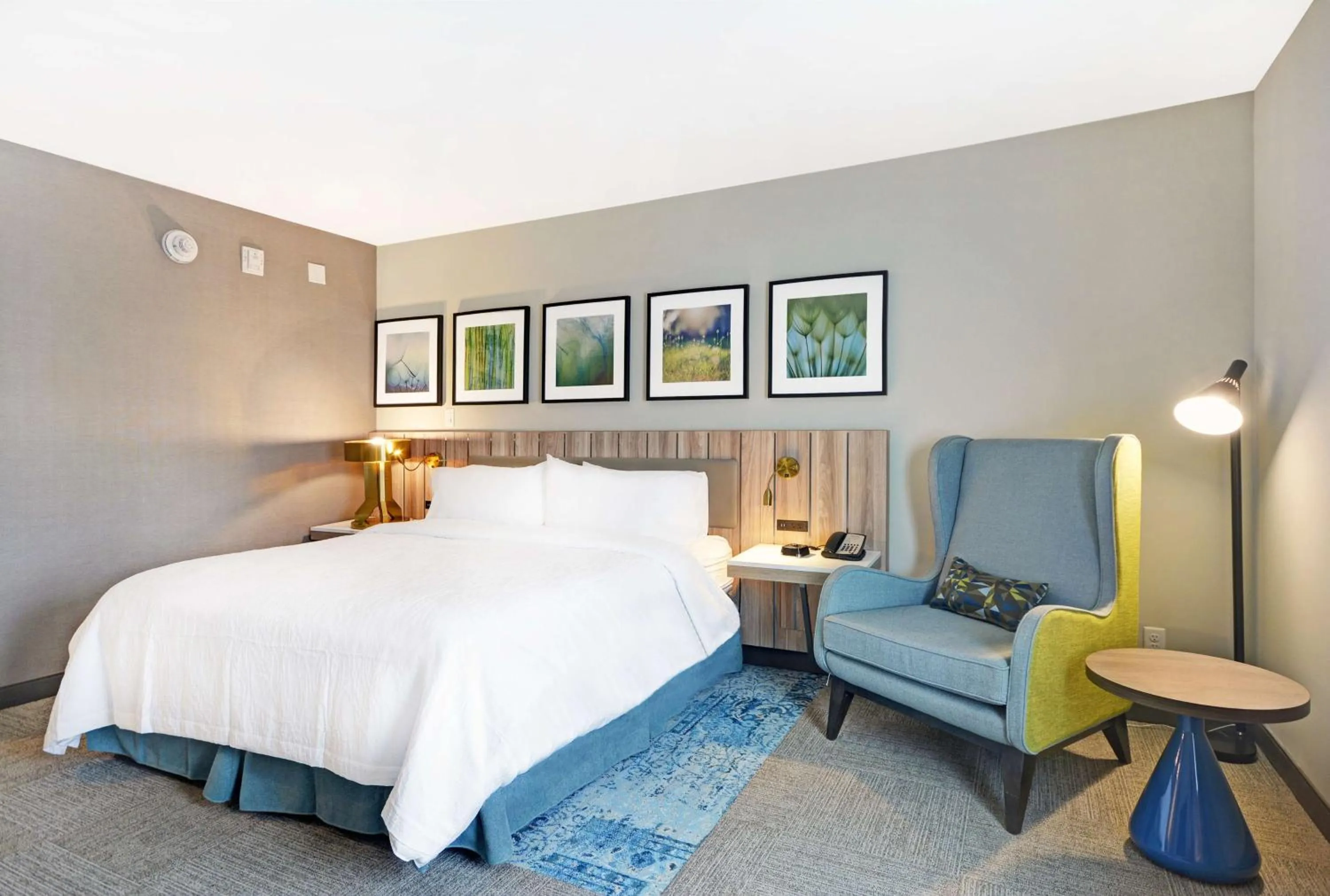 Bed in Hilton Garden Inn Houston Hobby Airport