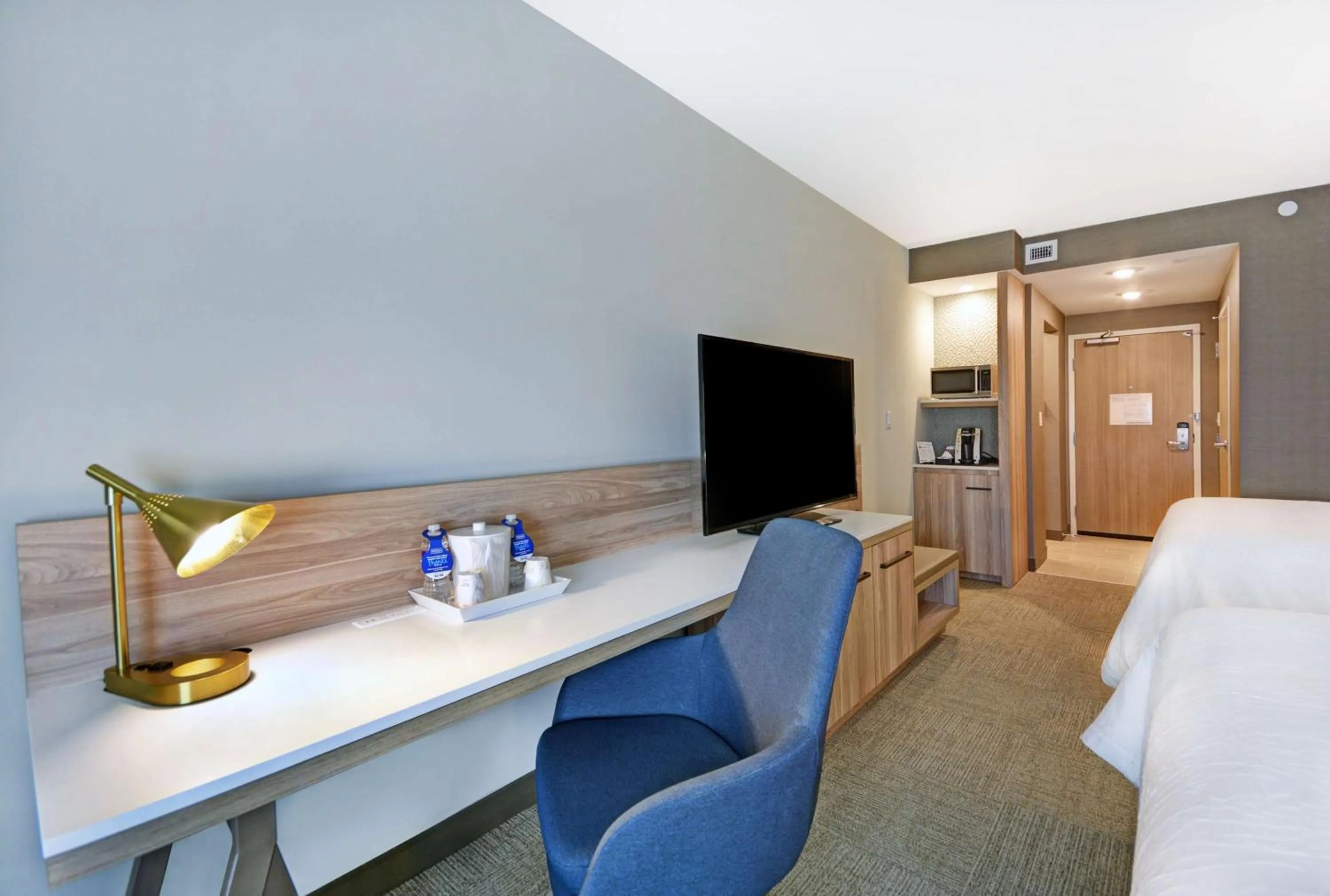 Bedroom, Bed in Hilton Garden Inn Houston Hobby Airport