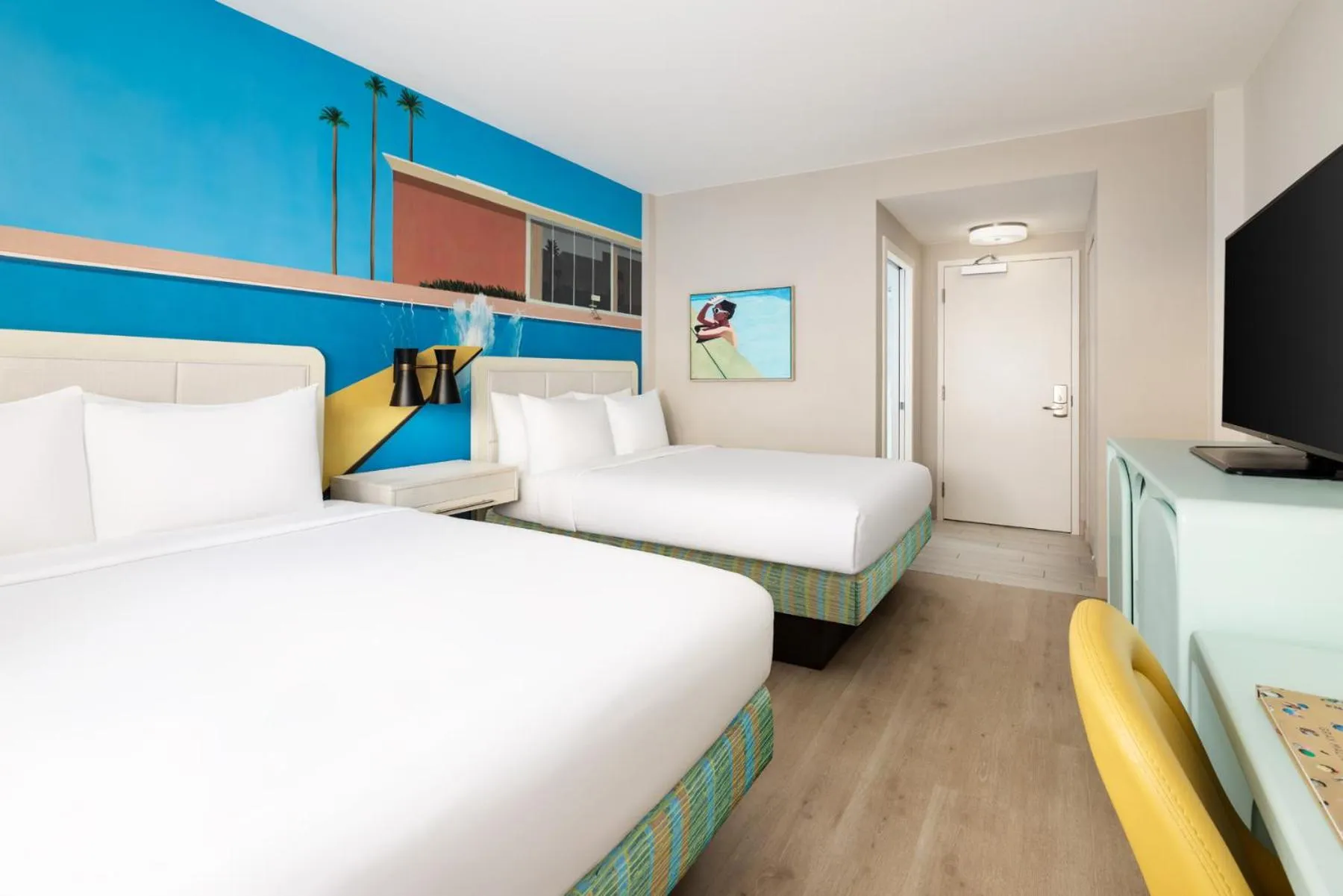 Photo of the whole room, Bed in Hotel Continental Miami Beach, Tapestry Collection by Hilton