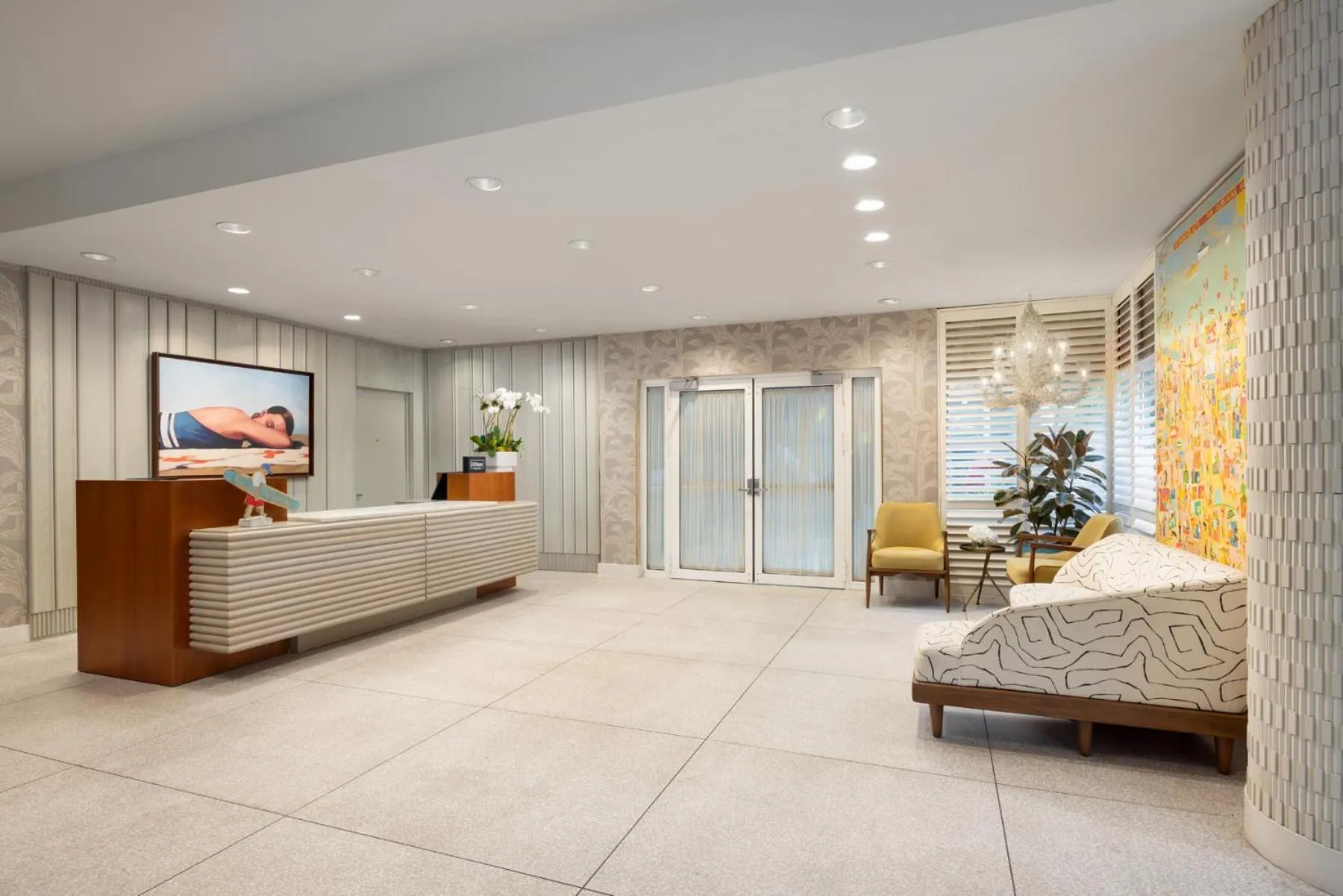 Communal lounge/ TV room, Bed in Hotel Continental Miami Beach, Tapestry Collection by Hilton