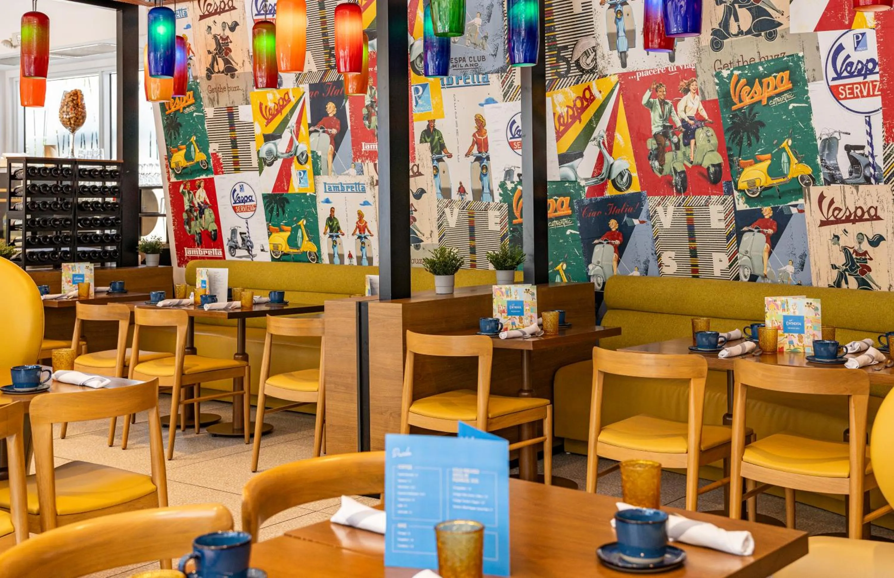 Restaurant/places to eat in Hotel Continental Miami Beach, Tapestry Collection by Hilton