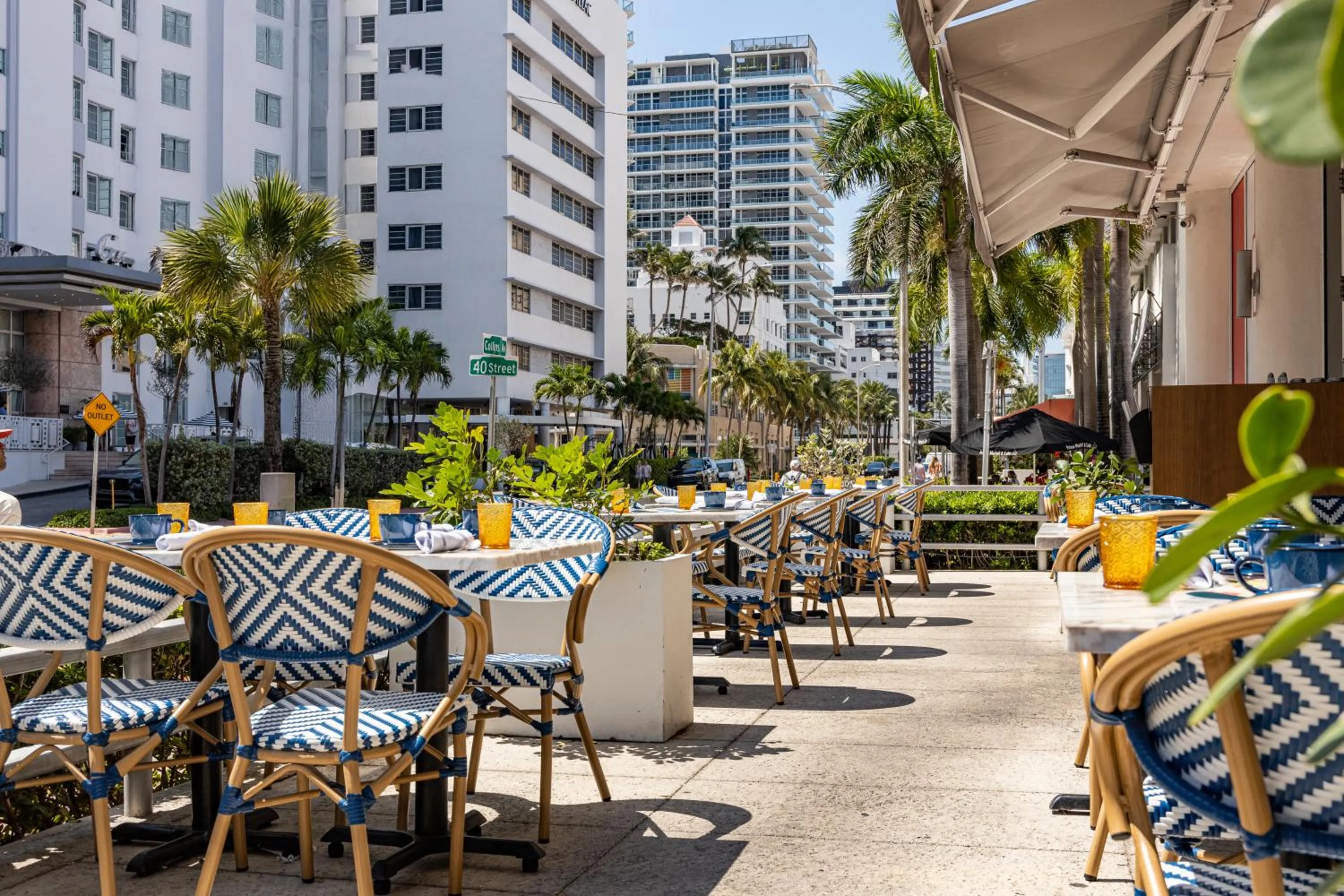 Restaurant/places to eat in Hotel Continental Miami Beach, Tapestry Collection by Hilton