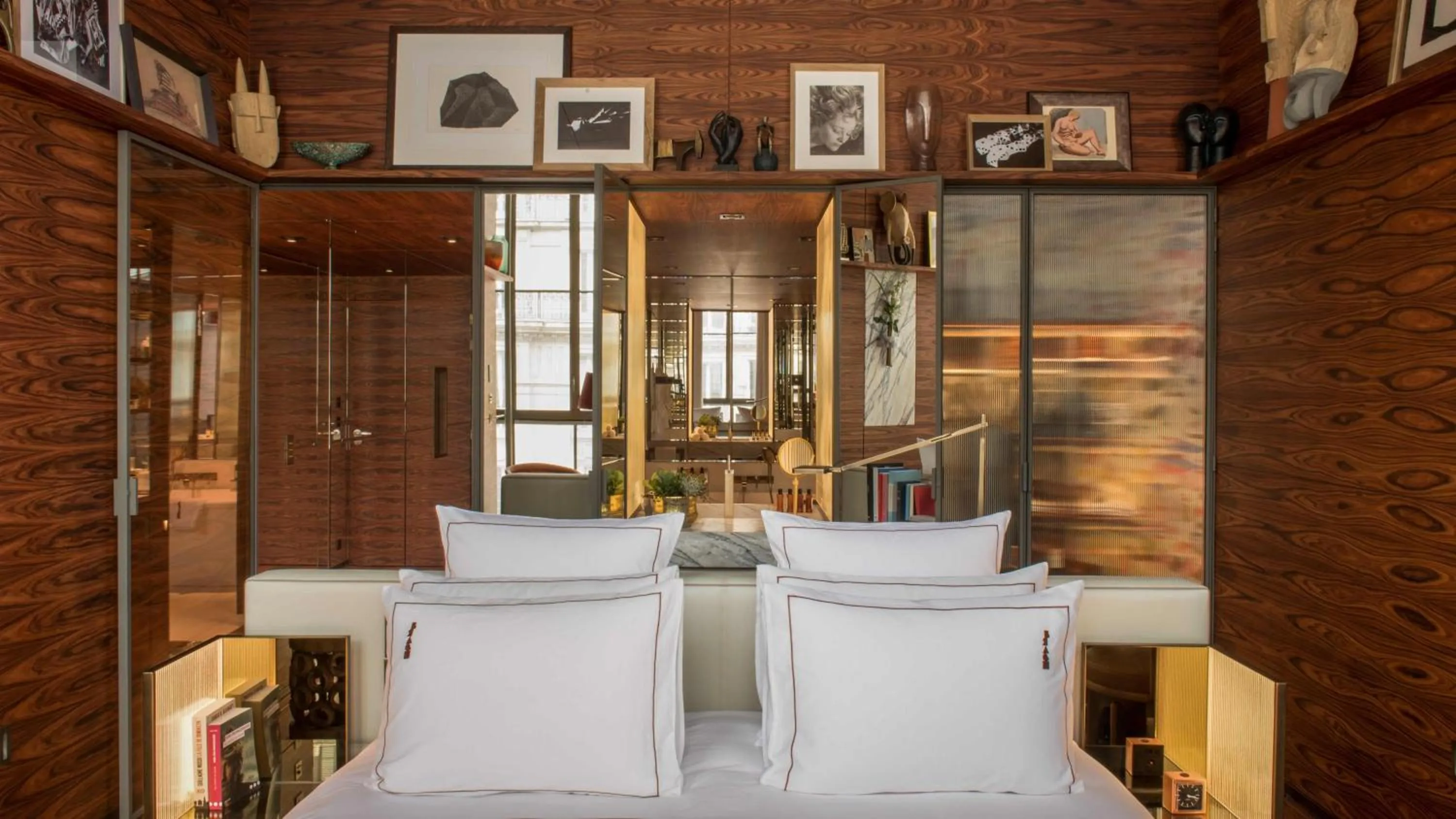 Bed in Brach Paris - Evok Collection