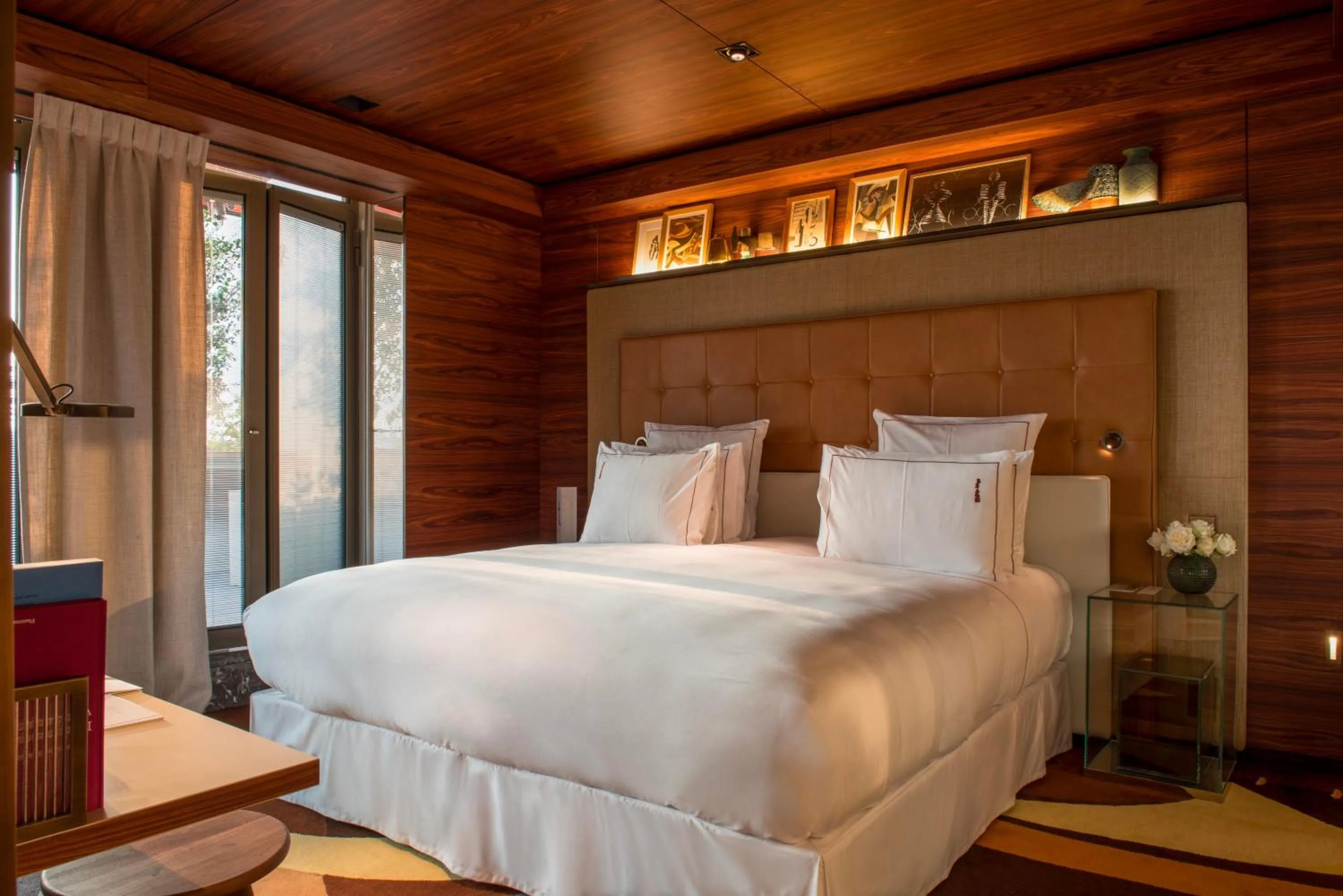 Bed in Brach Paris - Evok Collection