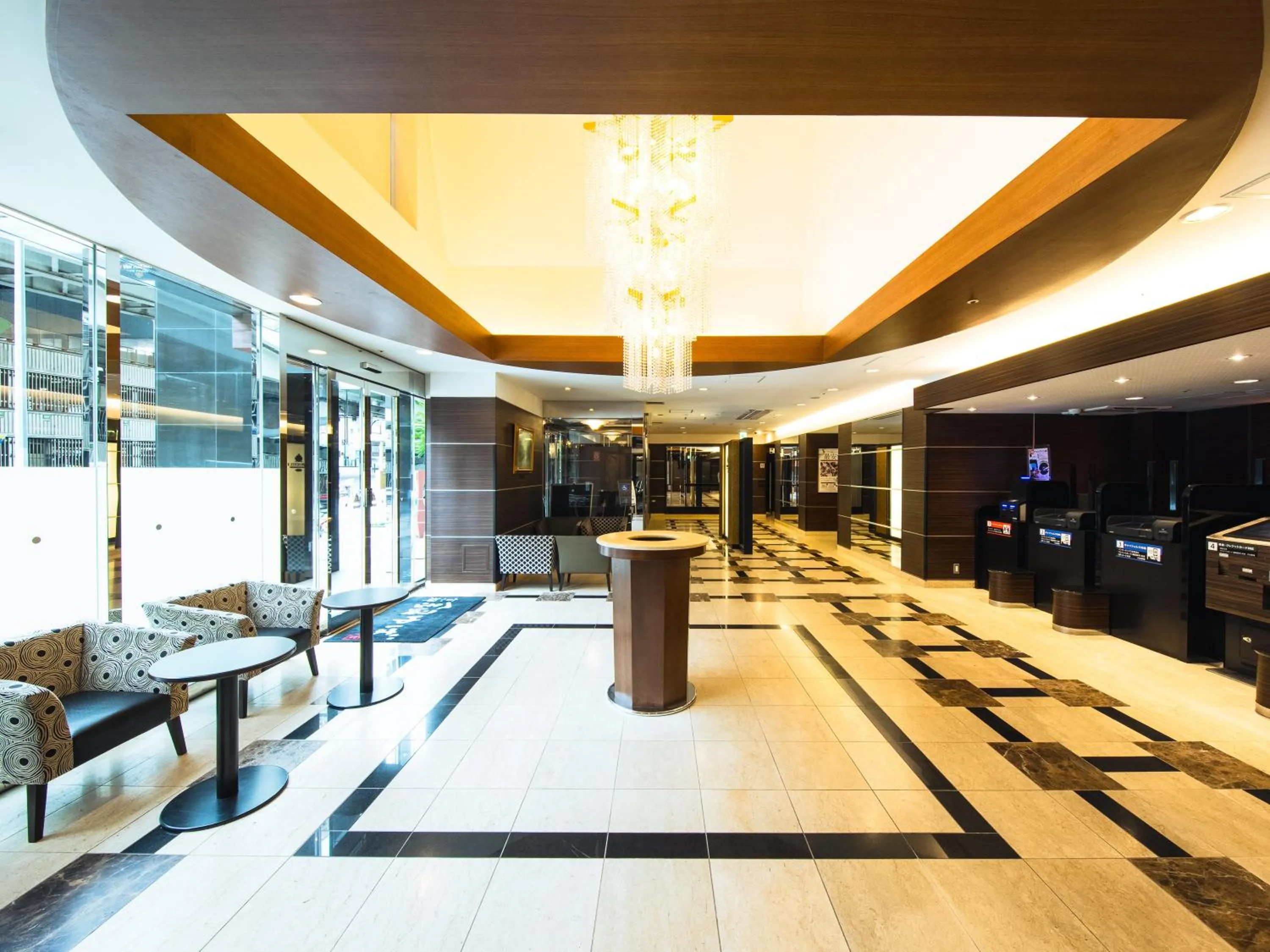 Lobby or reception in APA Hotel Osaka Tanimachi 4chome Ekimae