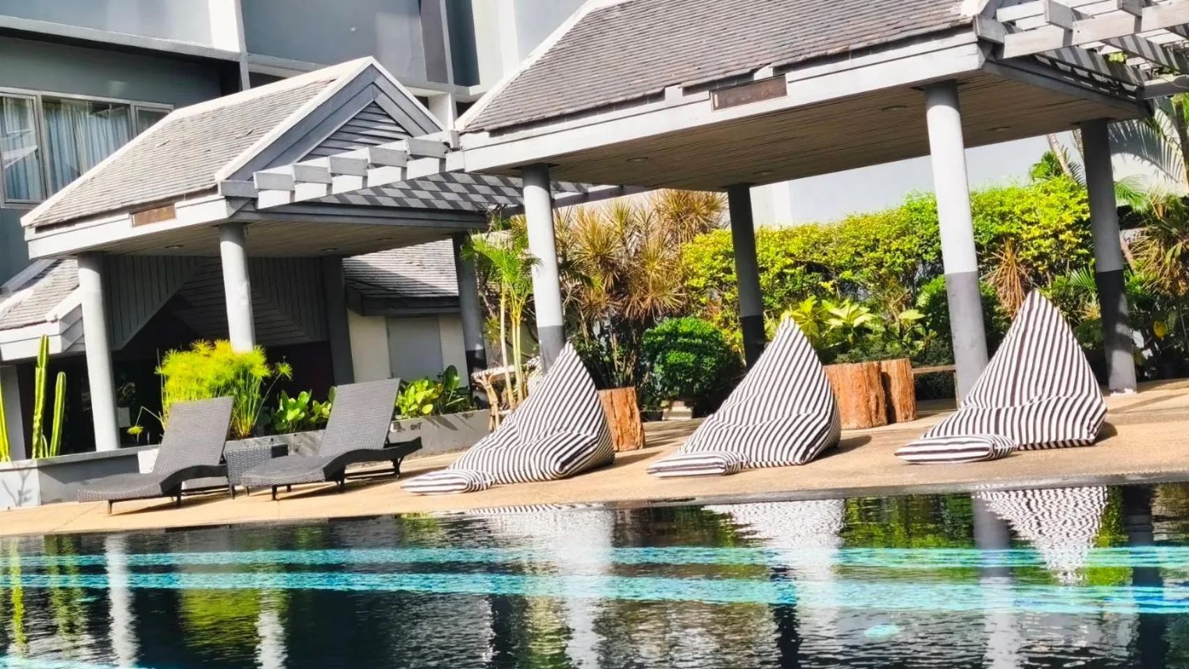 Swimming pool in Witz Bangkok Ramkhamhaeng