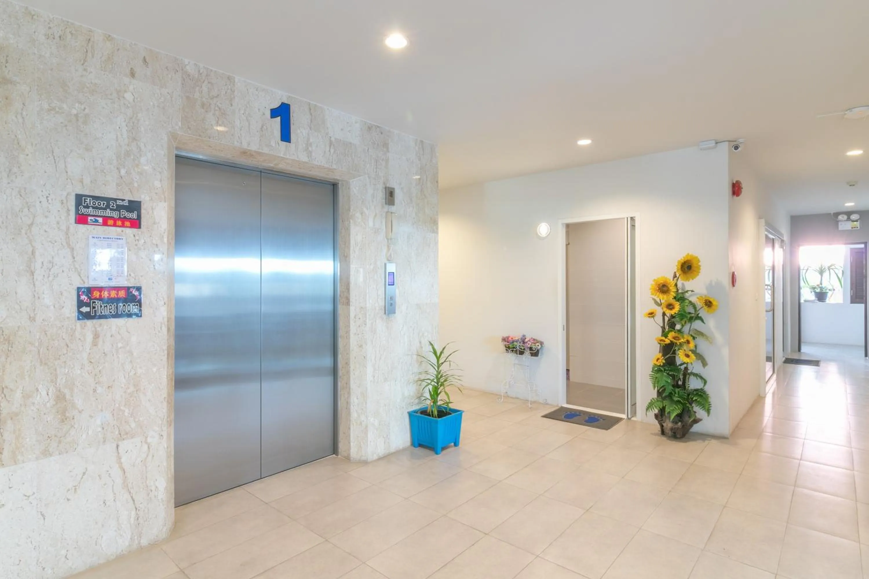 elevator in Carpio Hotel Phuket