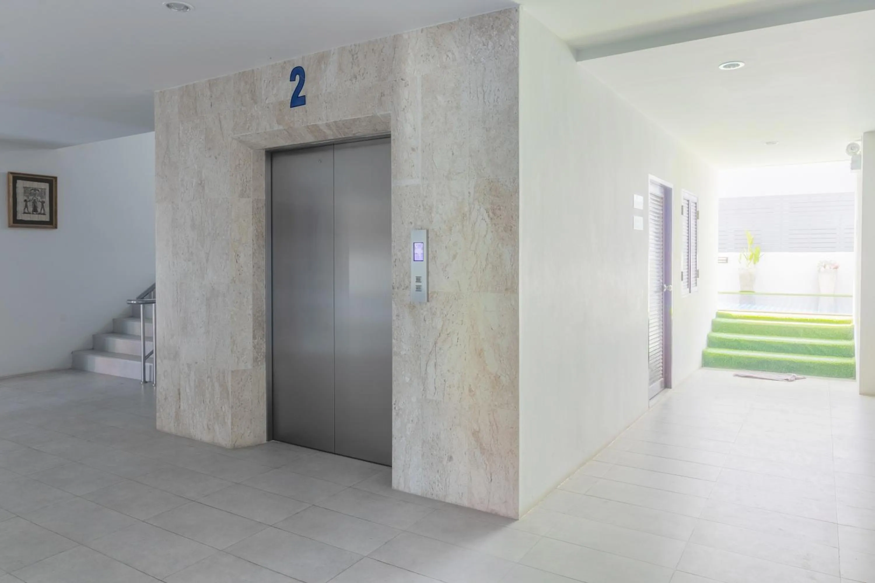 elevator in Carpio Hotel Phuket