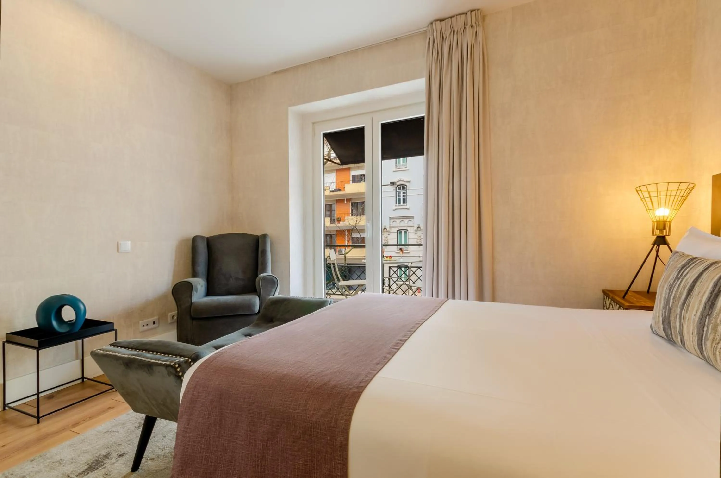 Bed in LX51 Studios & Suites by APT IIN - Lisbon Center