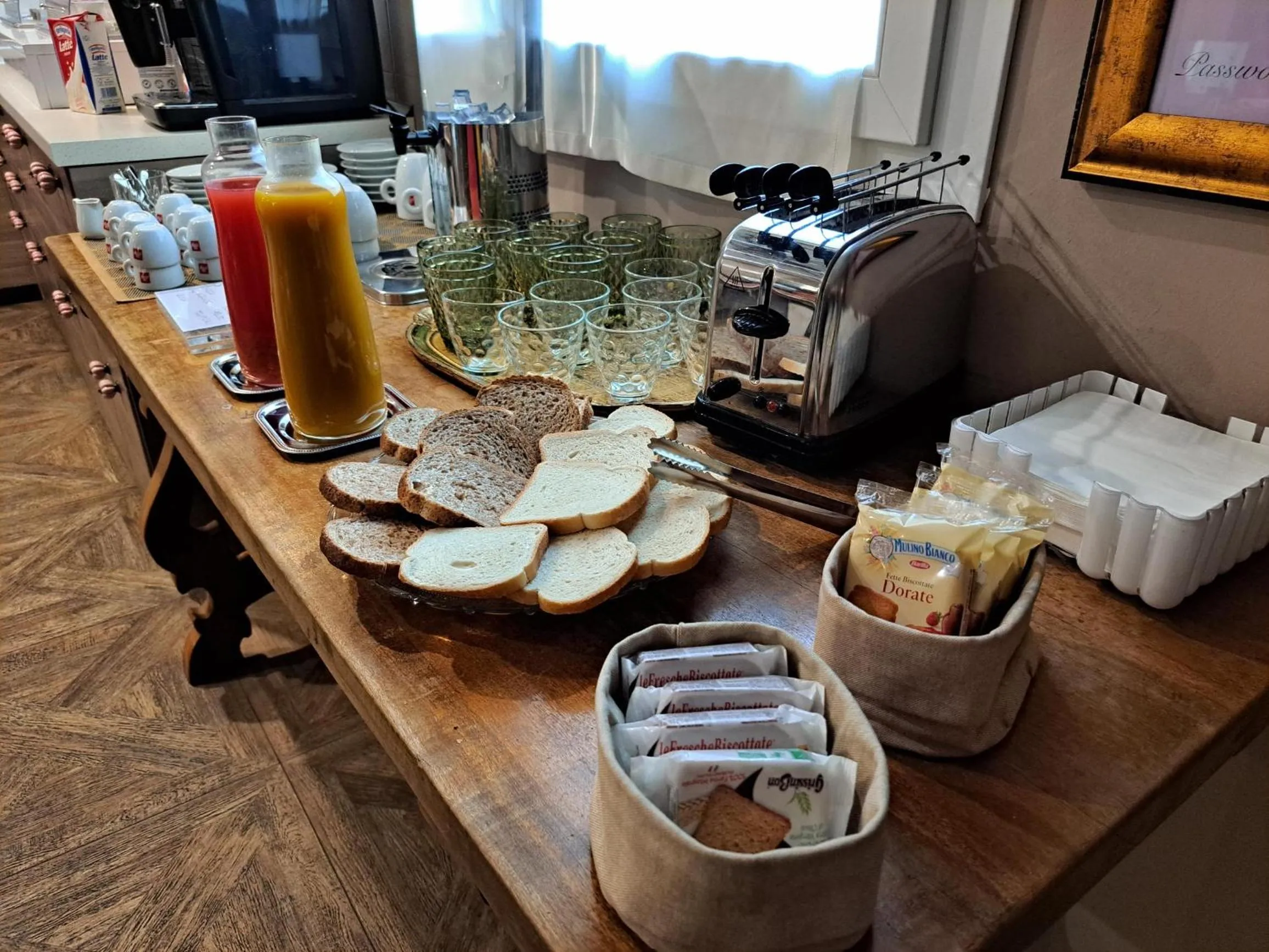 Breakfast in 051 Boutique