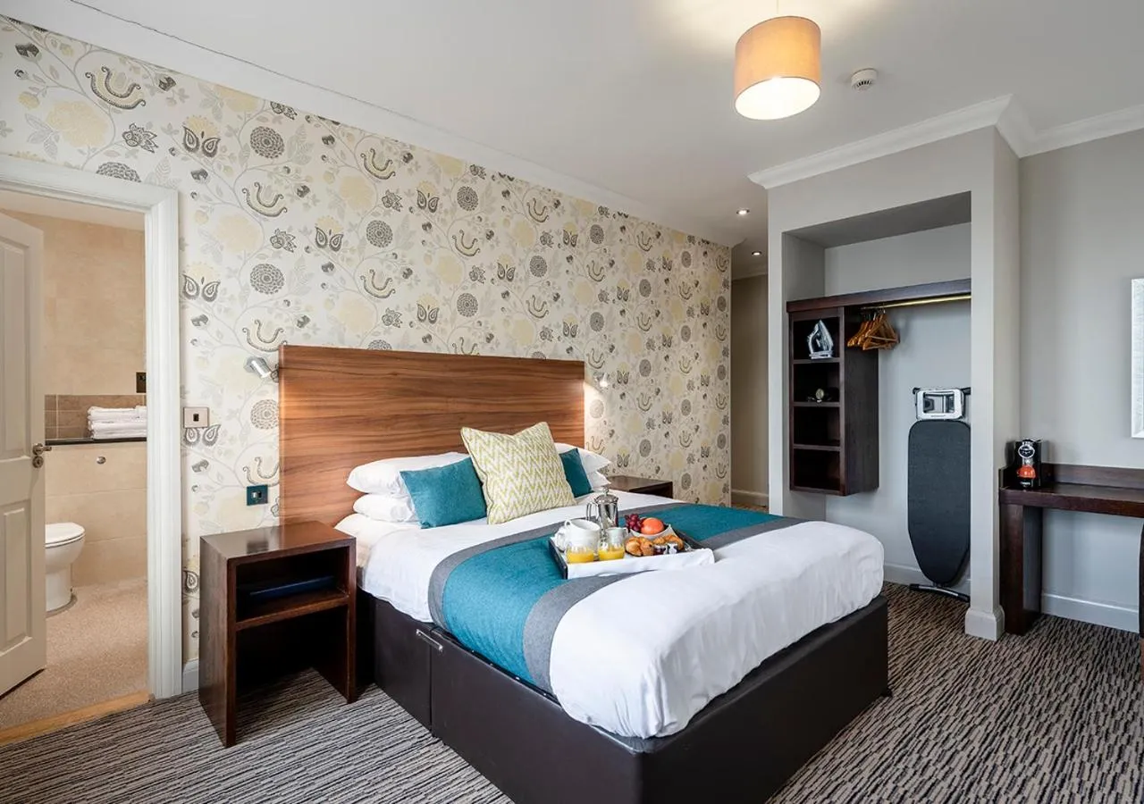 Bed in Kingscliff Hotel Holland on Sea