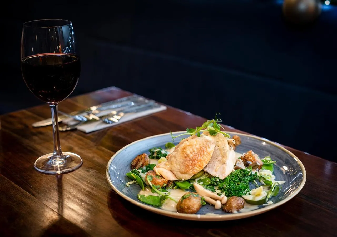 Food and drinks in Kingscliff Hotel Holland on Sea