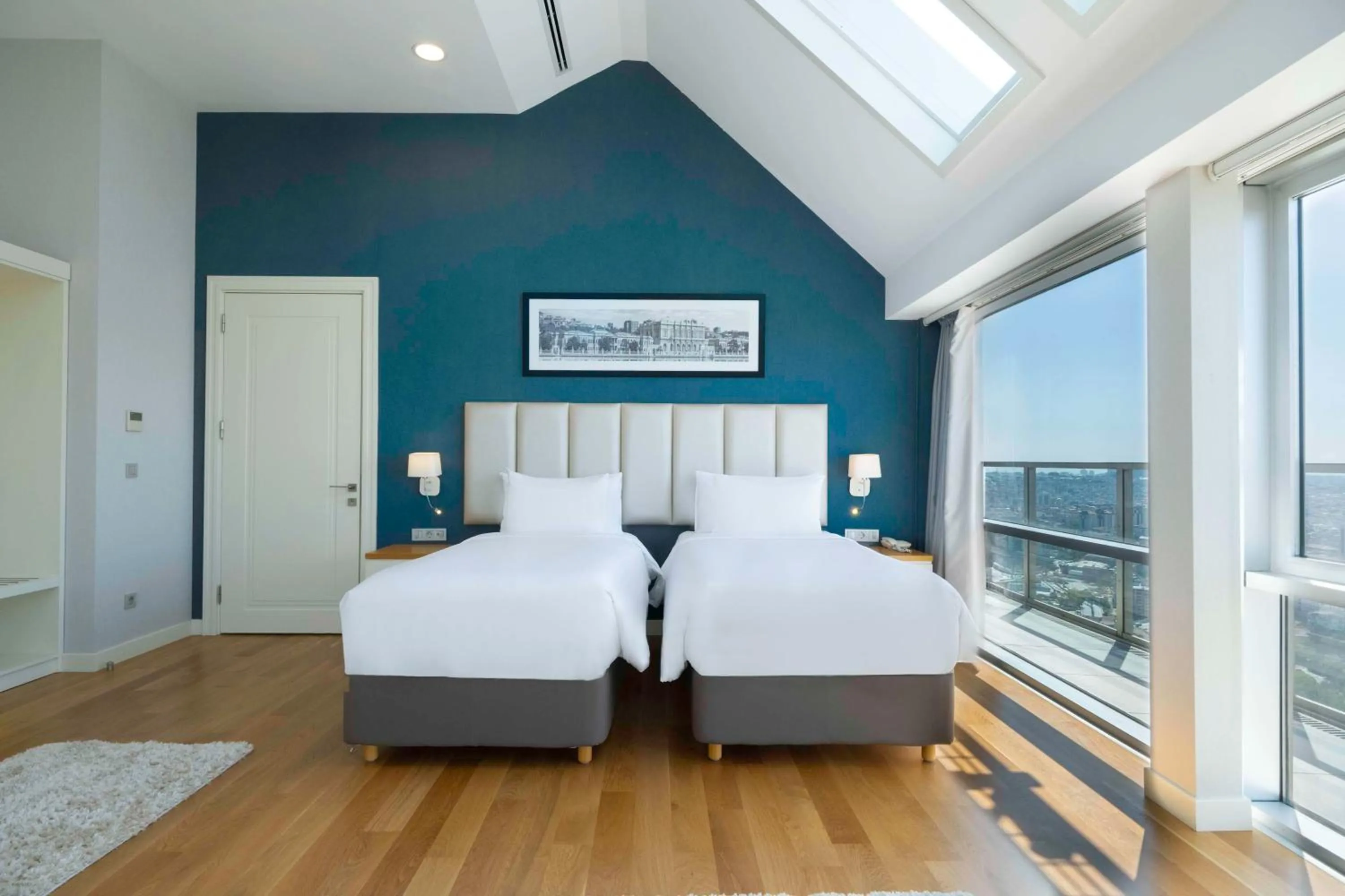 Bed in Radisson Residences Avrupa TEM Istanbul