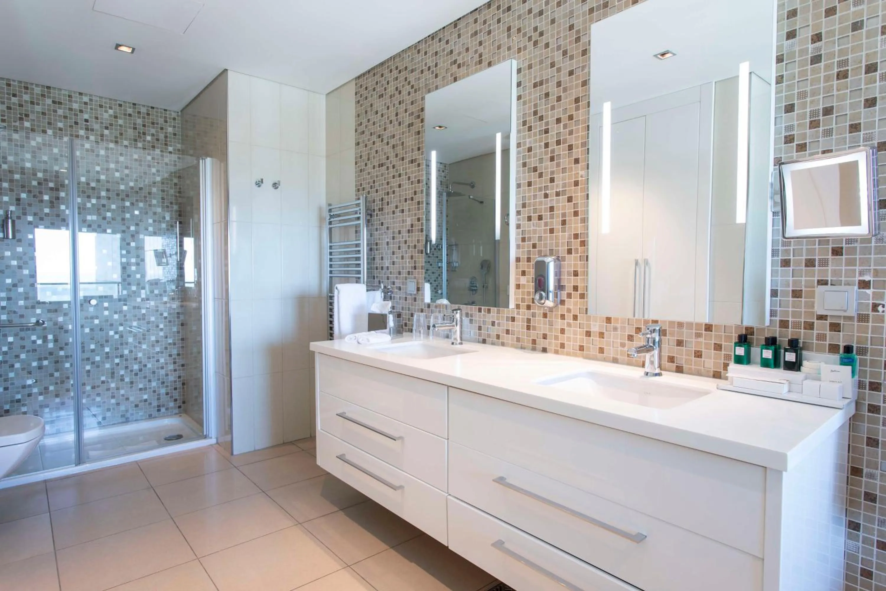 Bathroom in Radisson Residences Avrupa TEM Istanbul