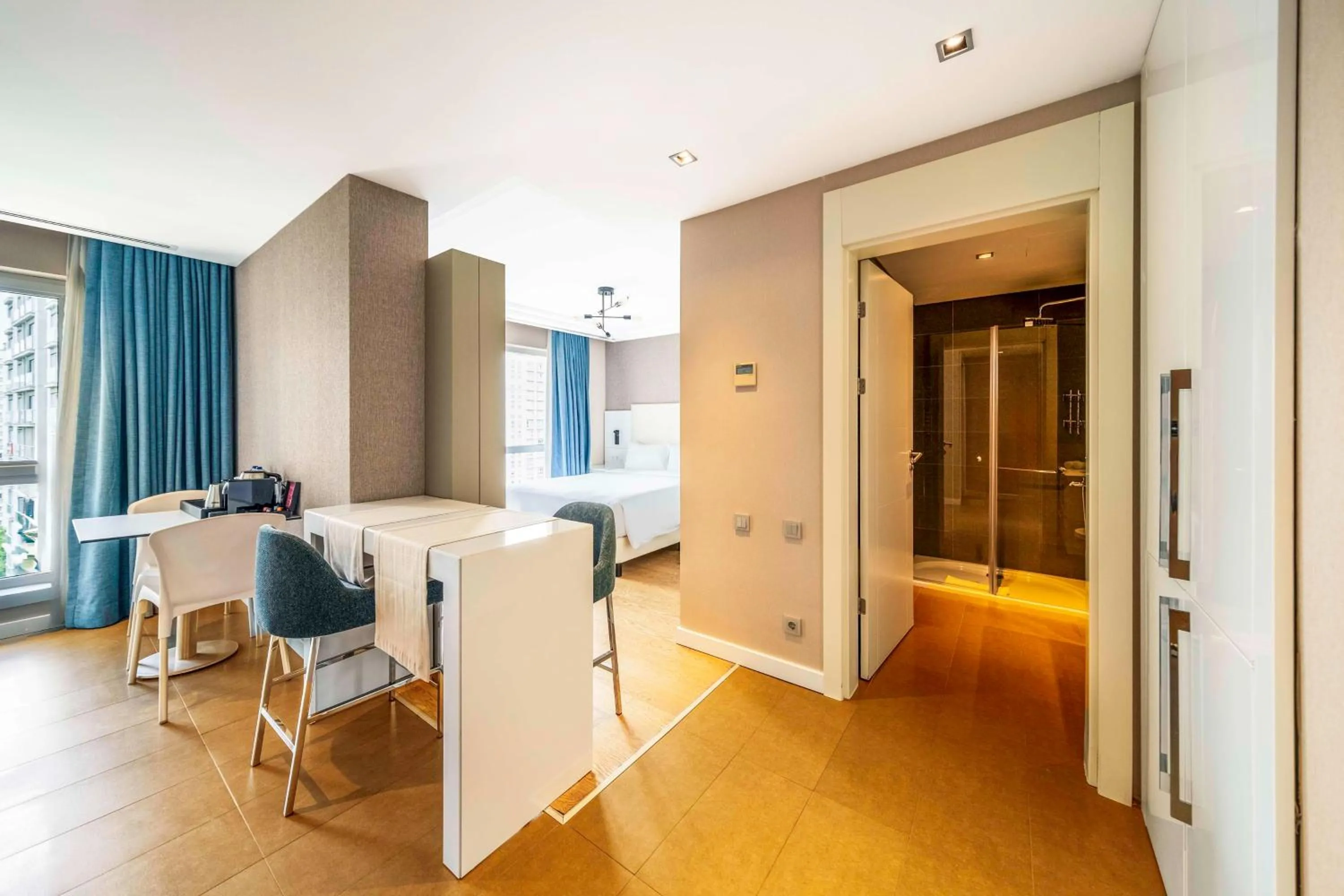 Living room in Radisson Residences Avrupa TEM Istanbul