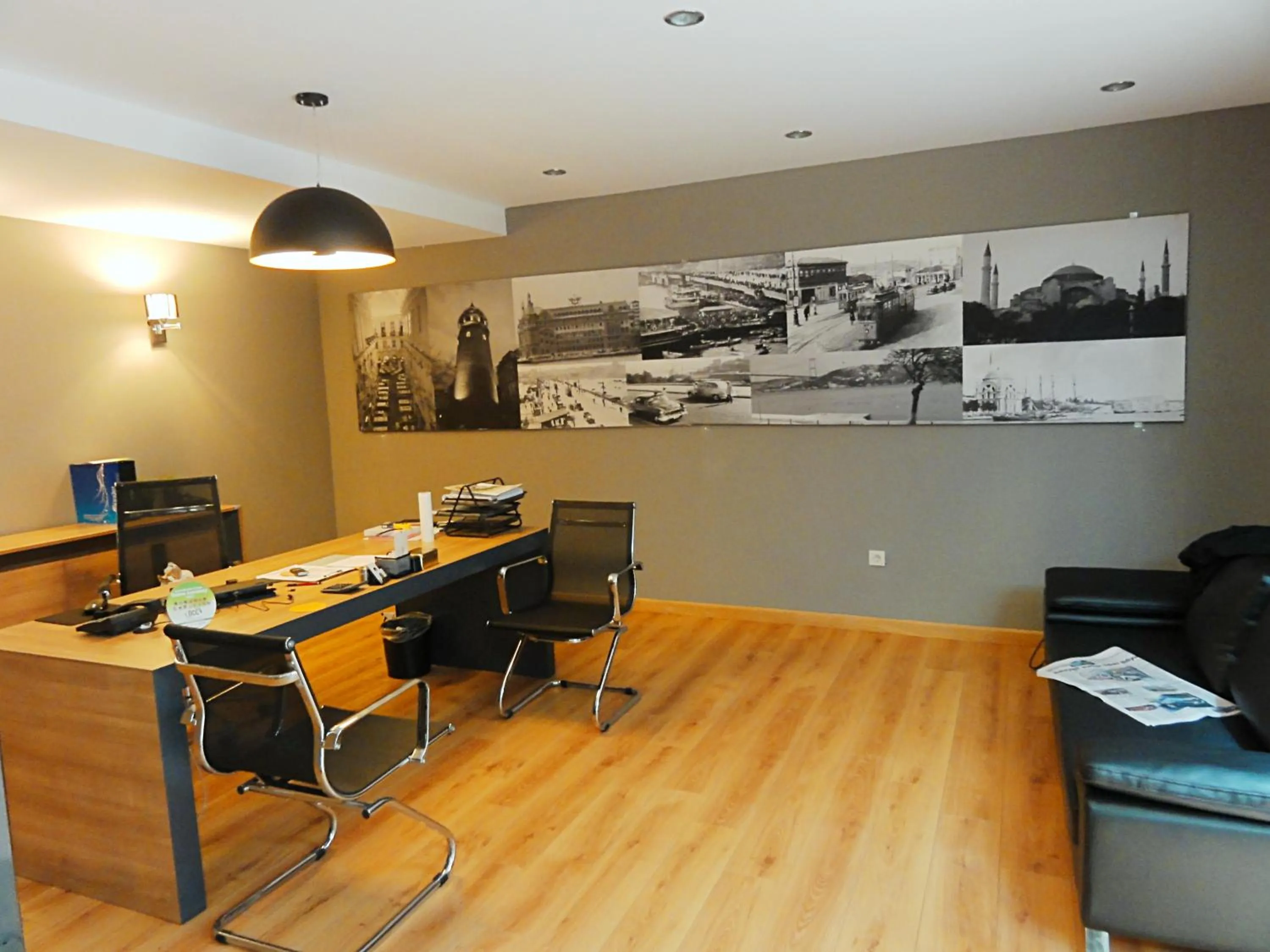 Area and facilities in Akin Suites