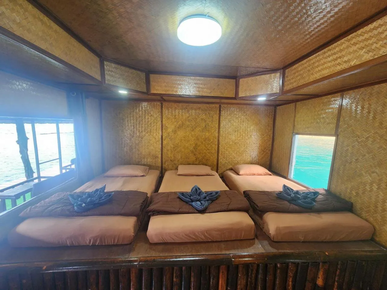 Photo of the whole room, Bed in Khao Sok Las Orquideas Resort