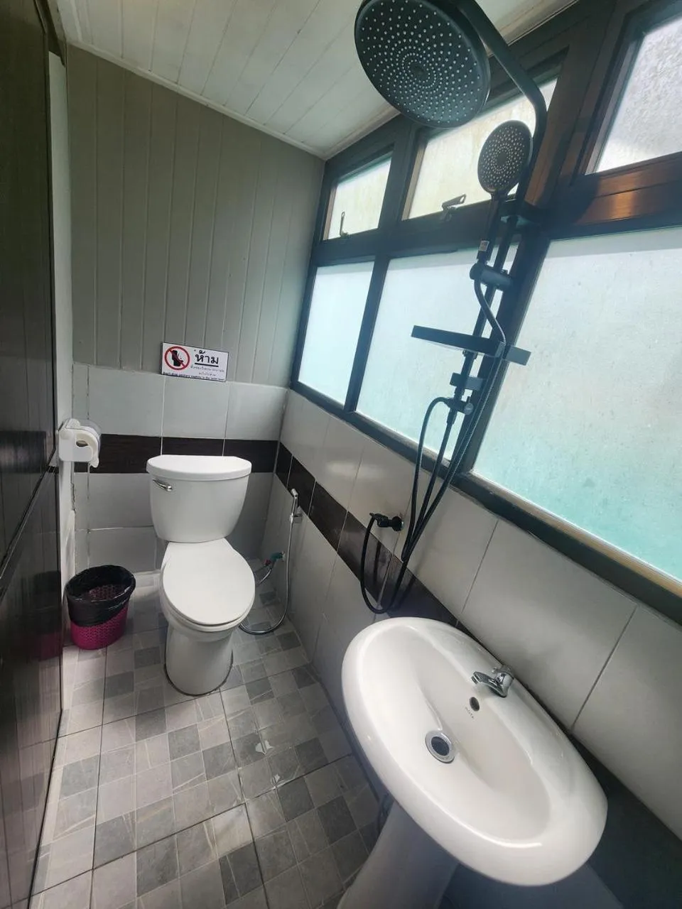 Toilet in Khao Sok Las Orquideas Resort