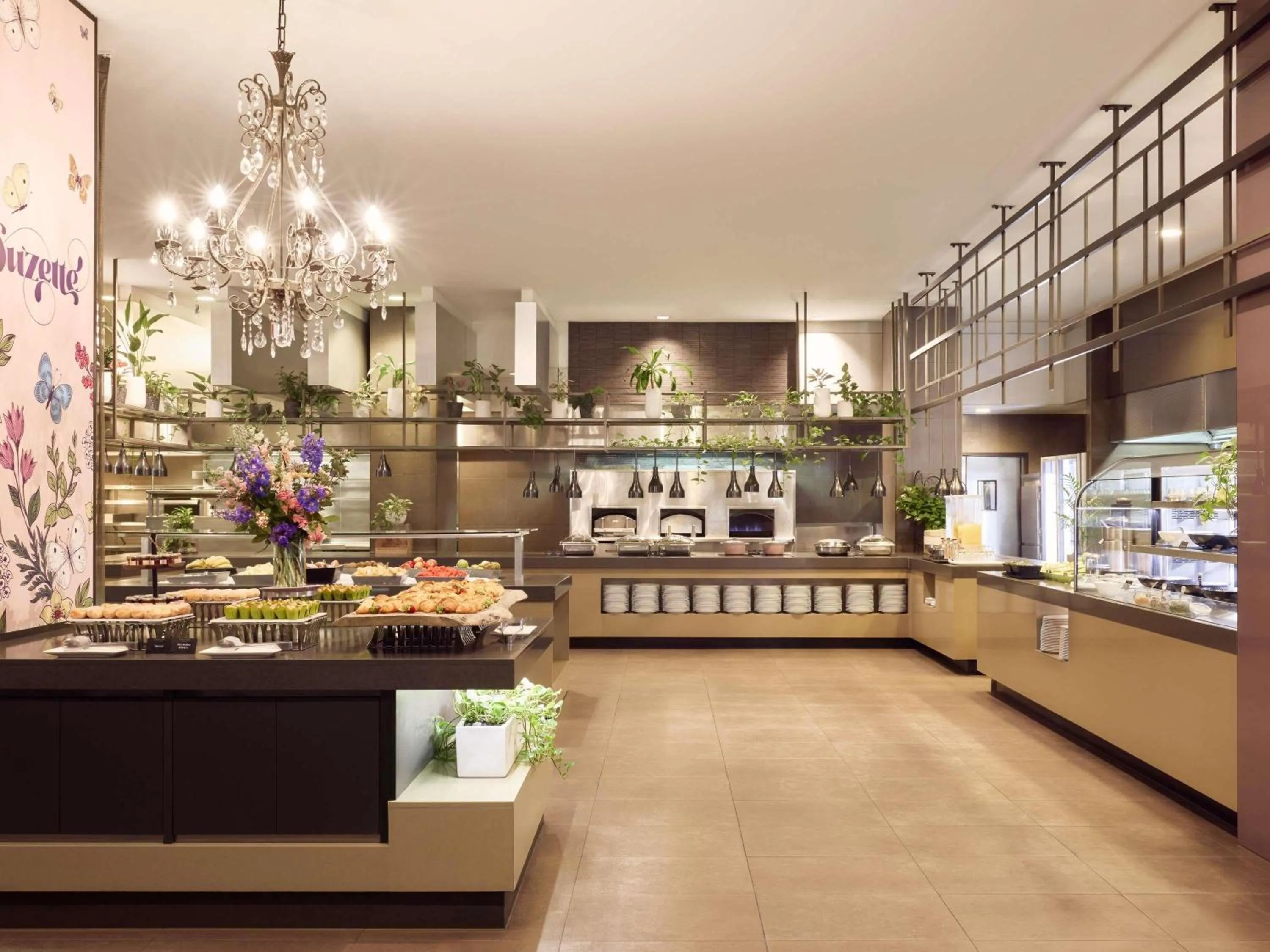 Restaurant/places to eat in Sofitel Brisbane Central