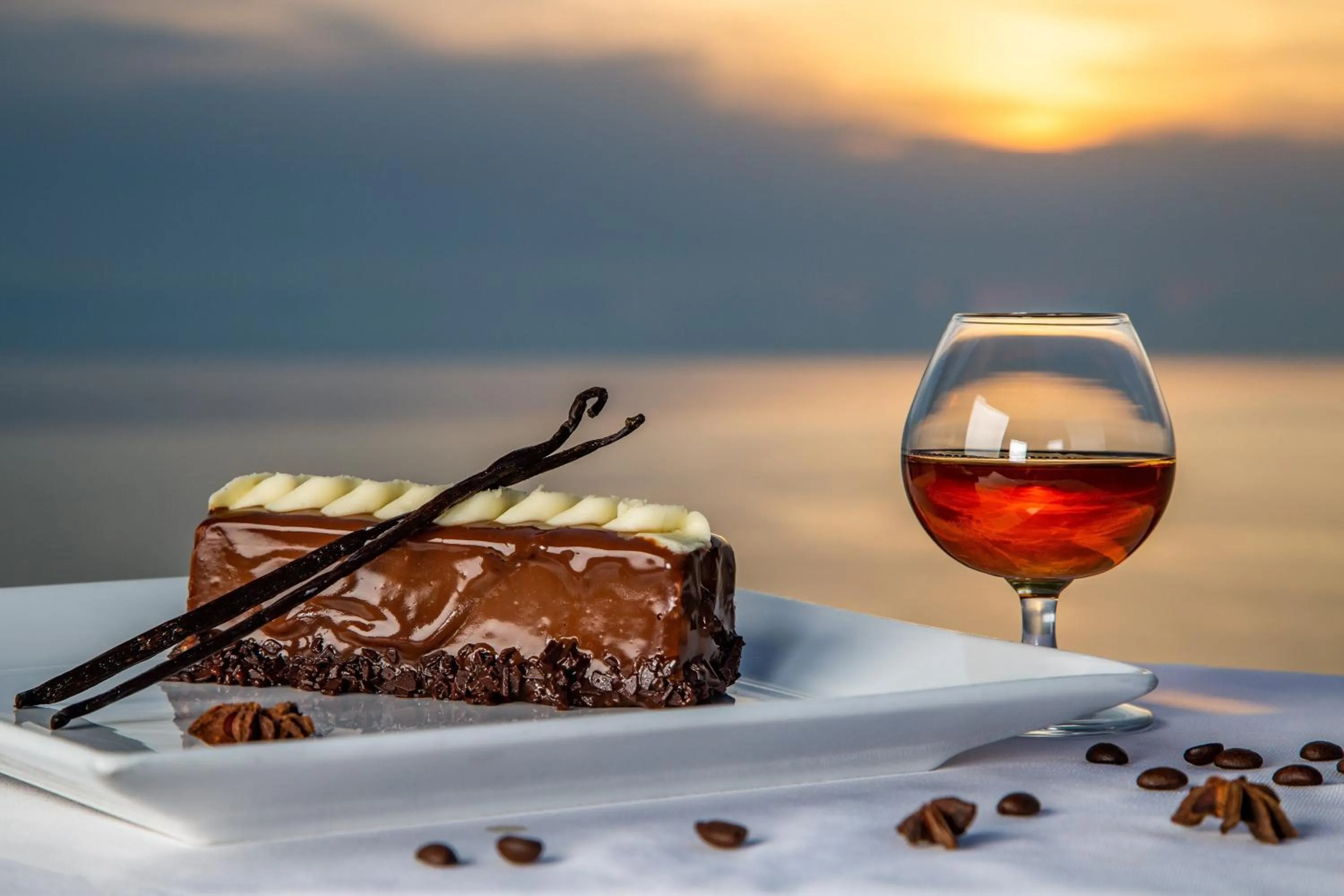 Lounge or bar in Sheraton Batumi Hotel