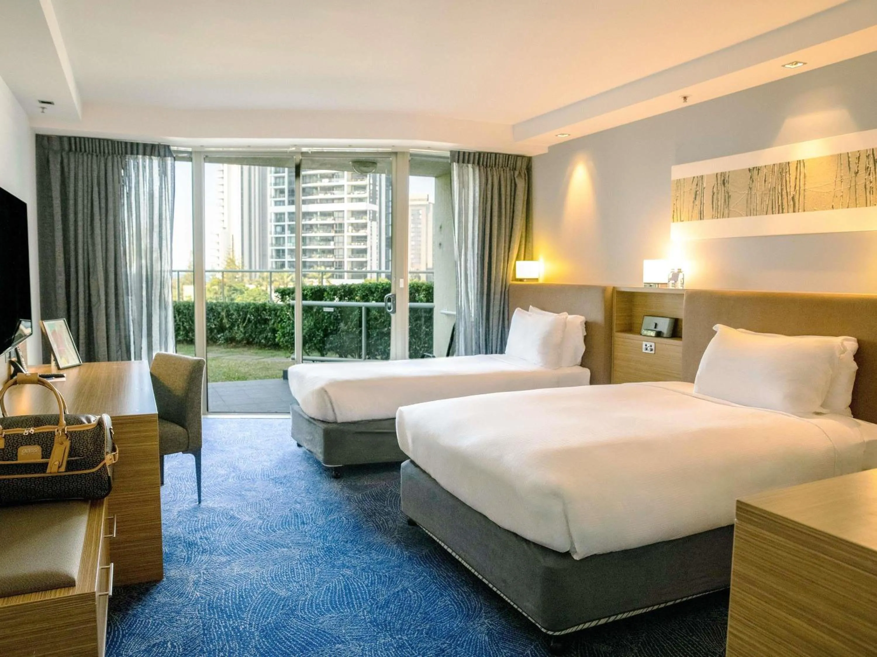 Bedroom, Bed in Sofitel Gold Coast Broadbeach