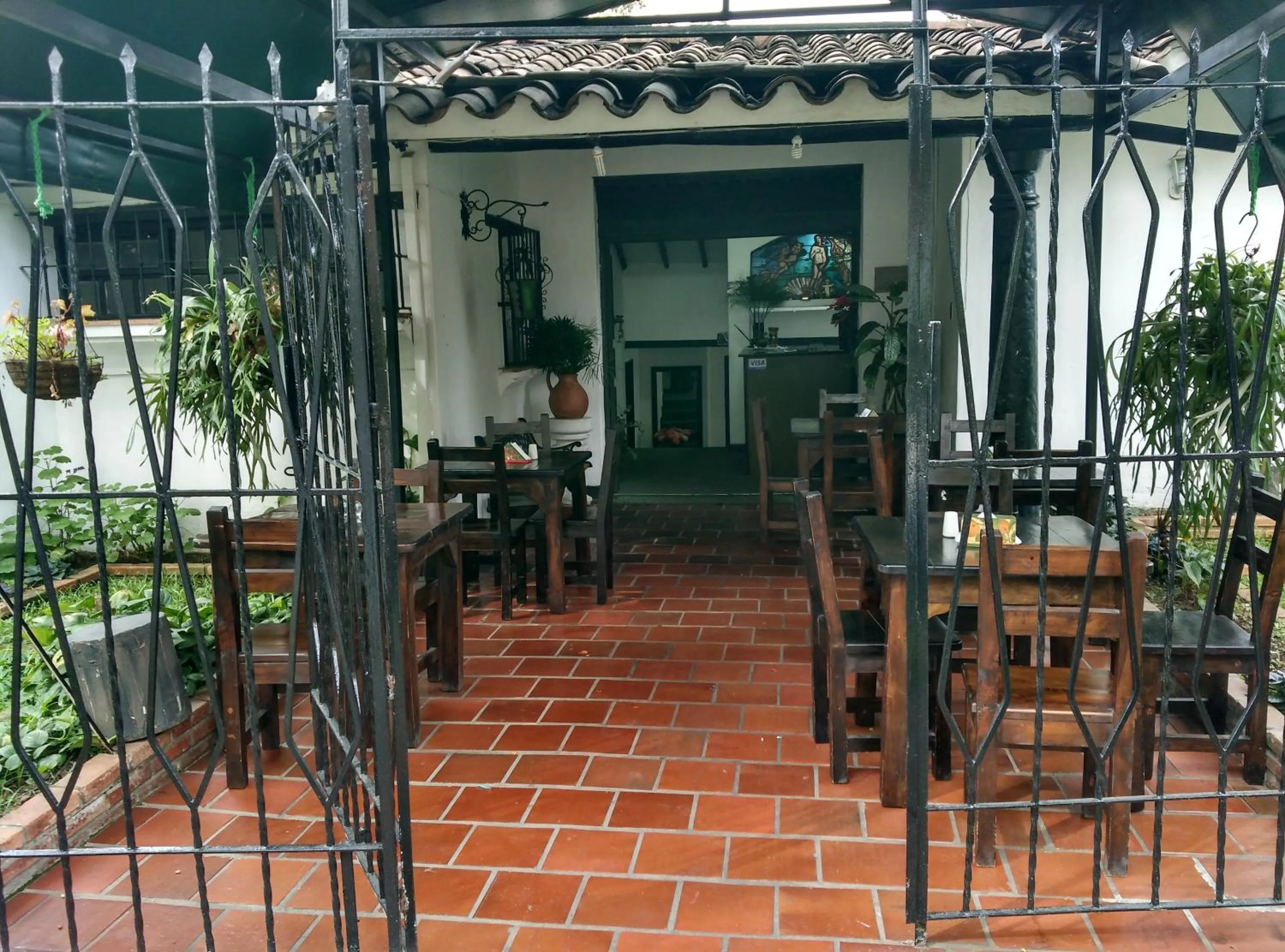 Restaurant/places to eat in Hotel Premium Real